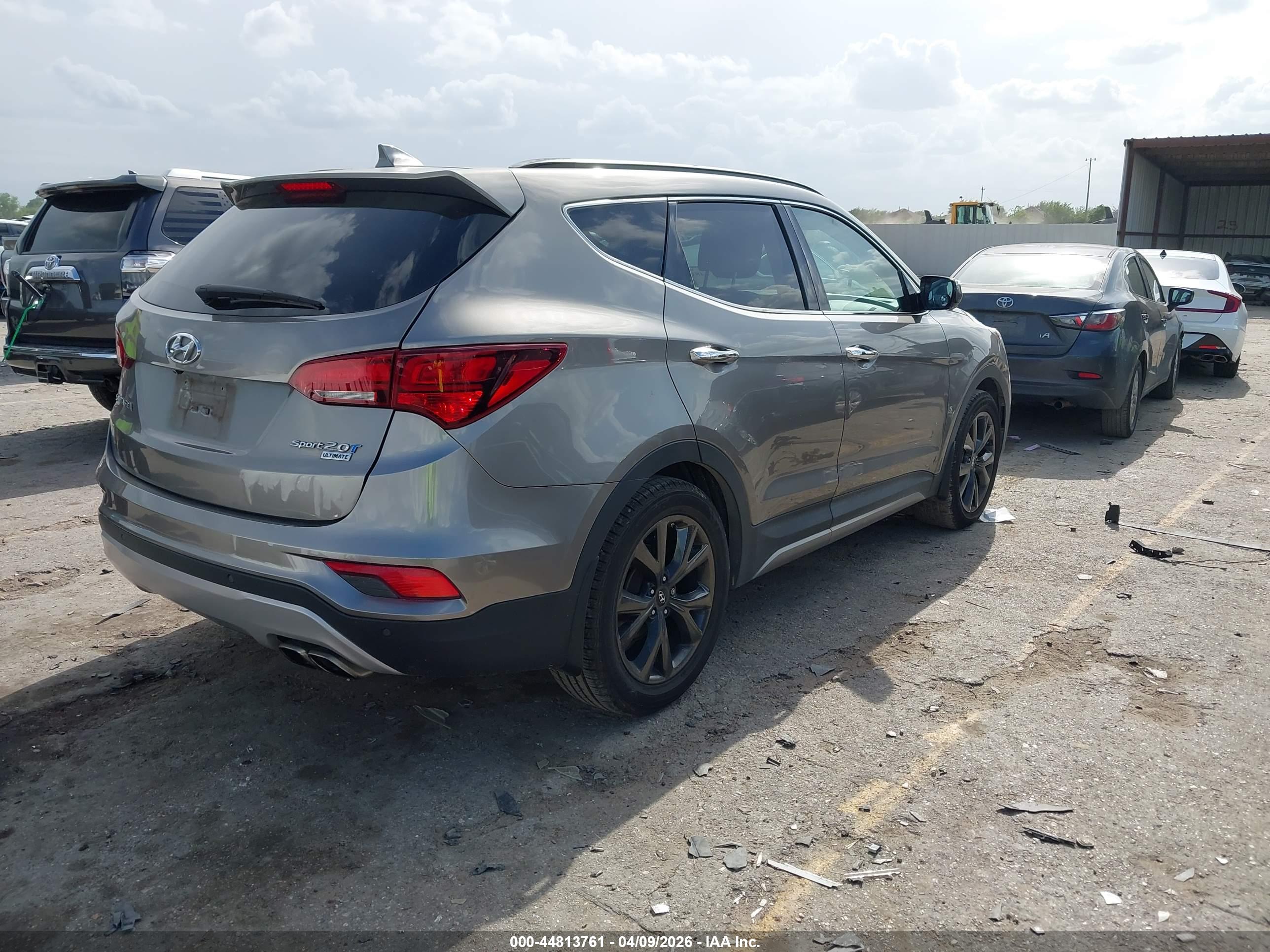 HYUNDAI SANTA image 4