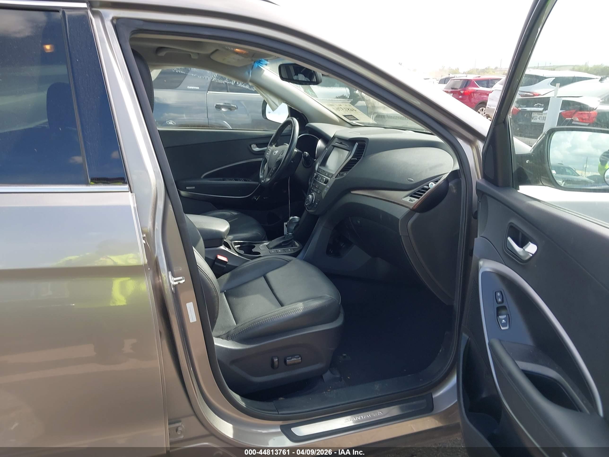 HYUNDAI SANTA image 5