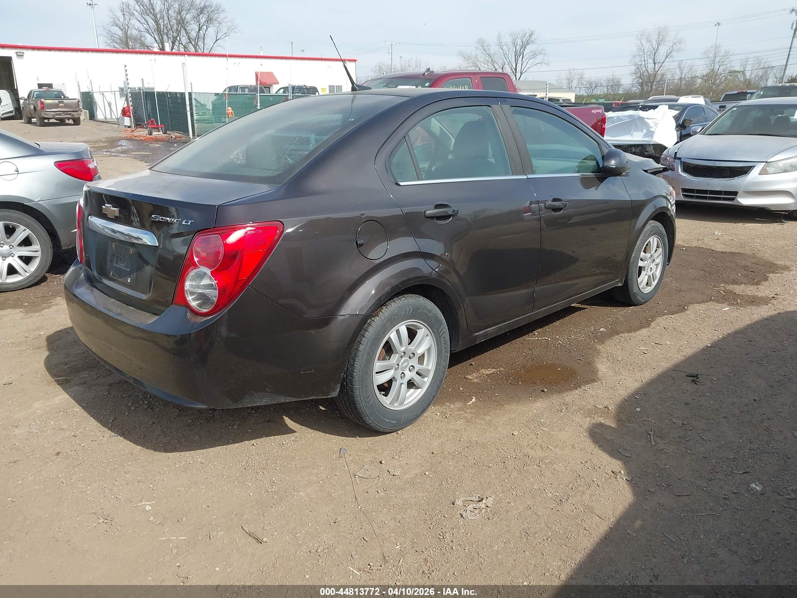 CHEVROLET SONIC image 4