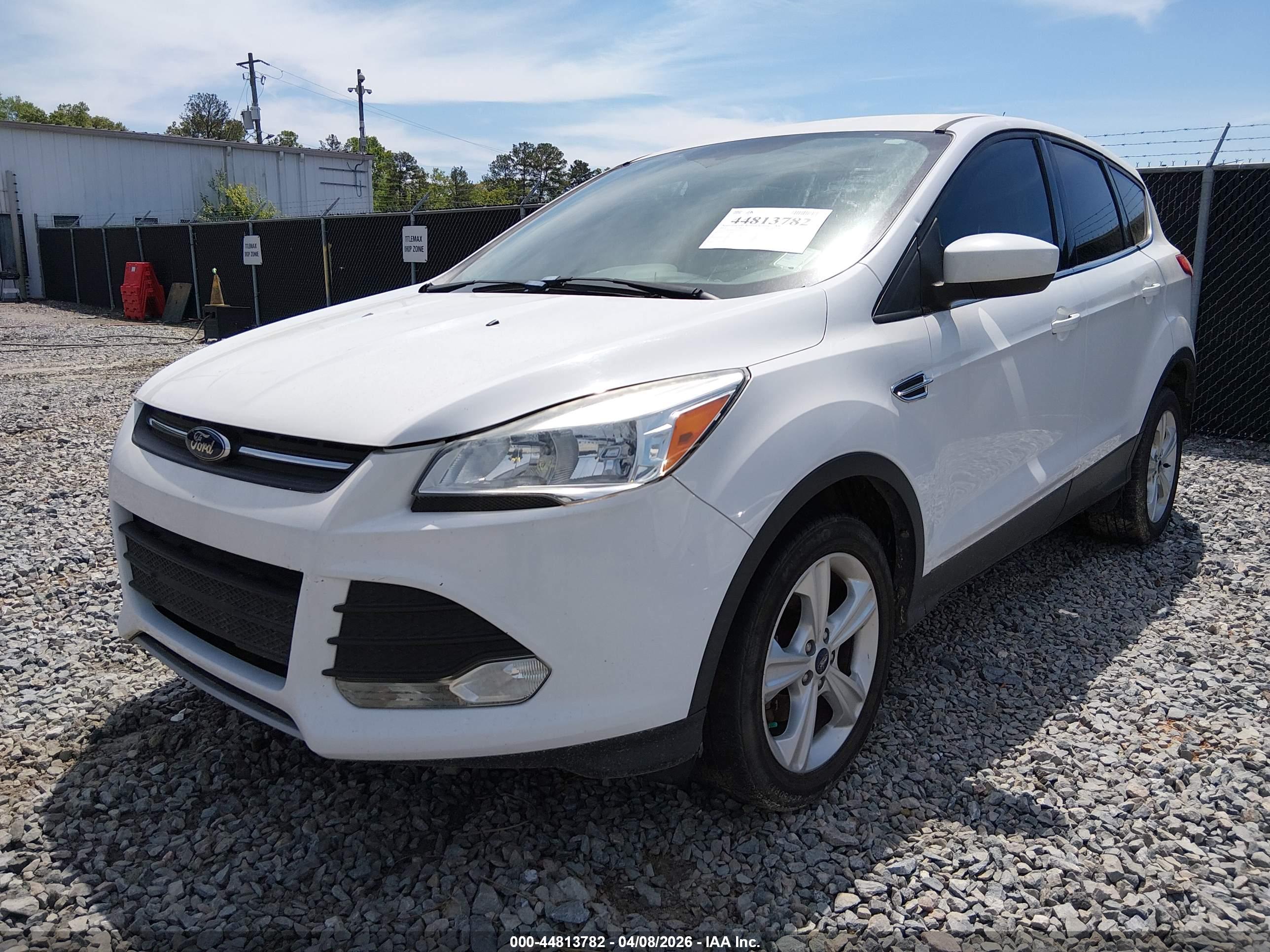 FORD ESCAPE image 2