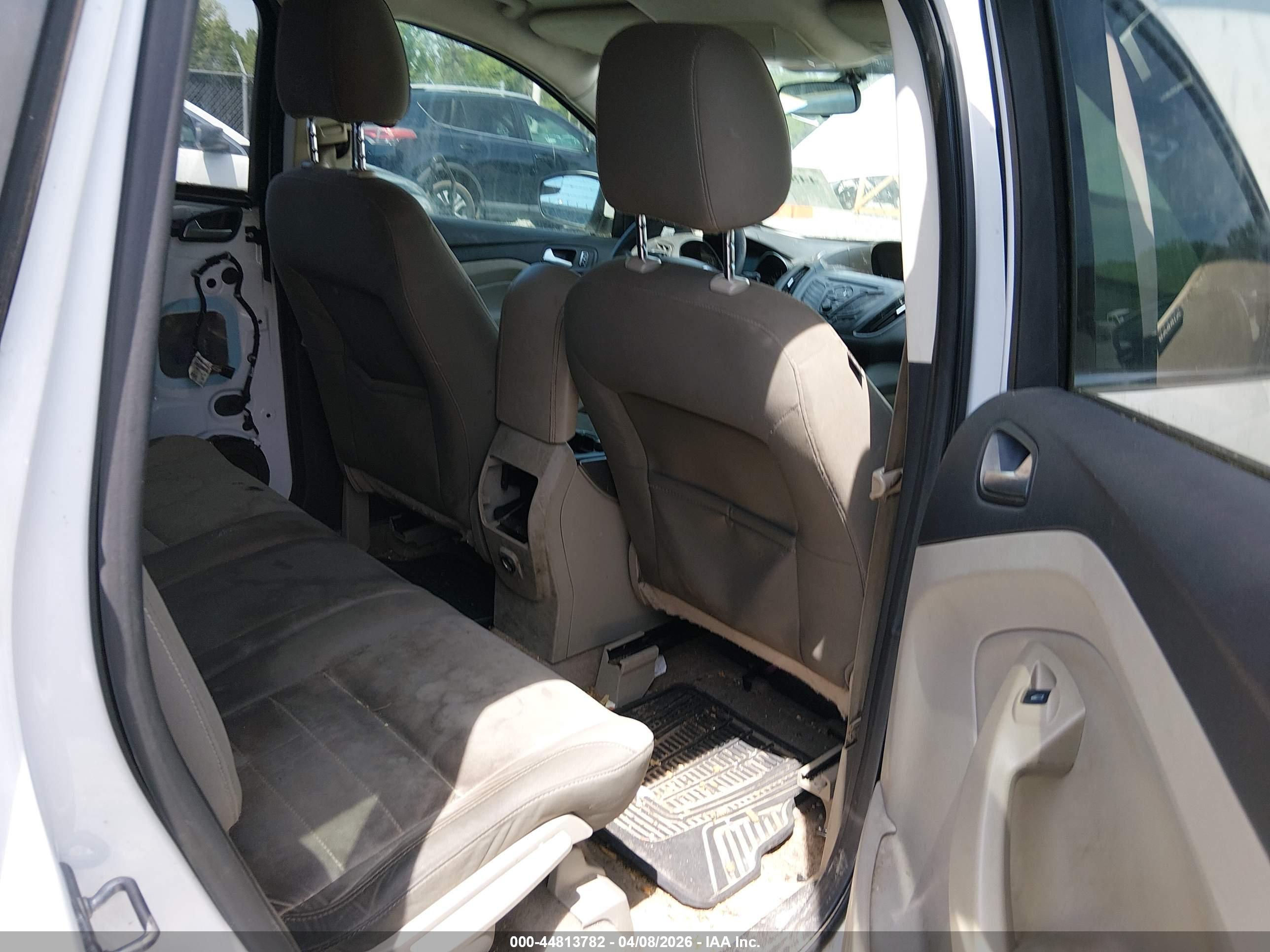 FORD ESCAPE image 8