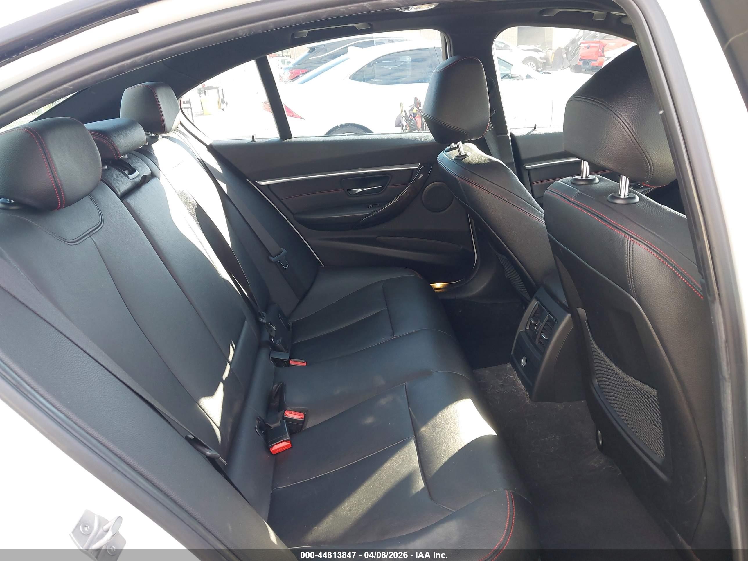 BMW 328I image 8
