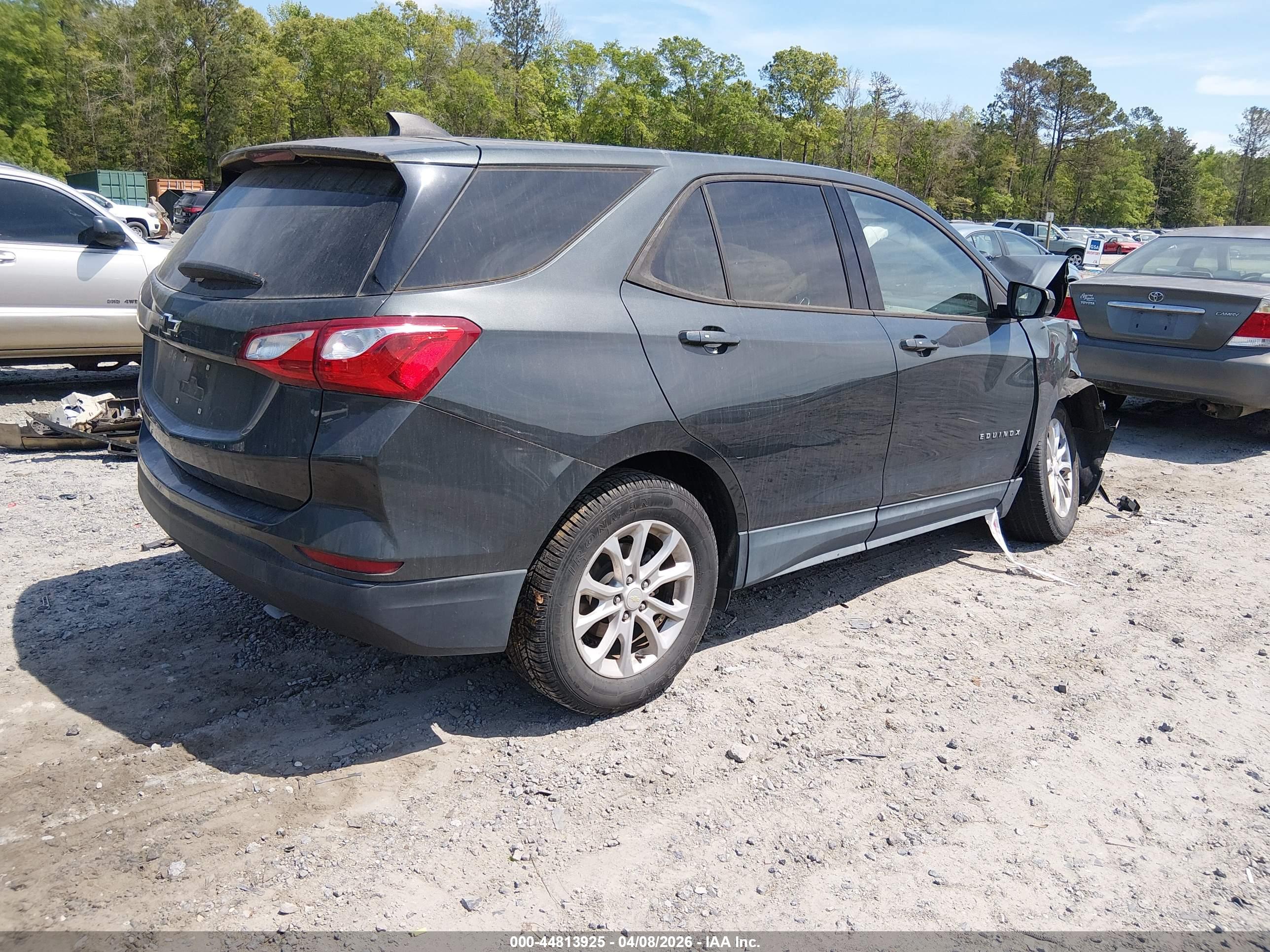 CHEVROLET EQUINOX image 4