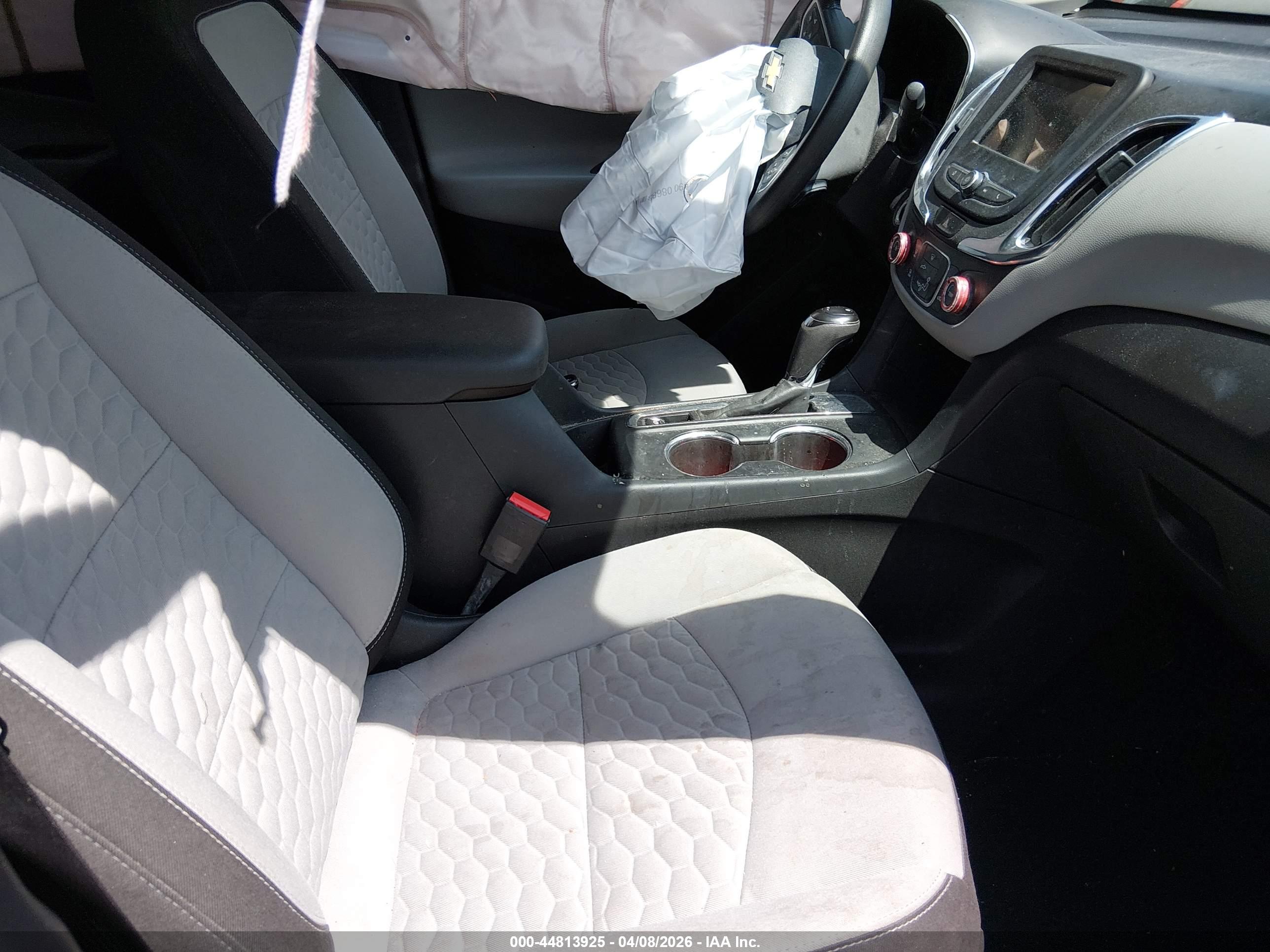 CHEVROLET EQUINOX image 5