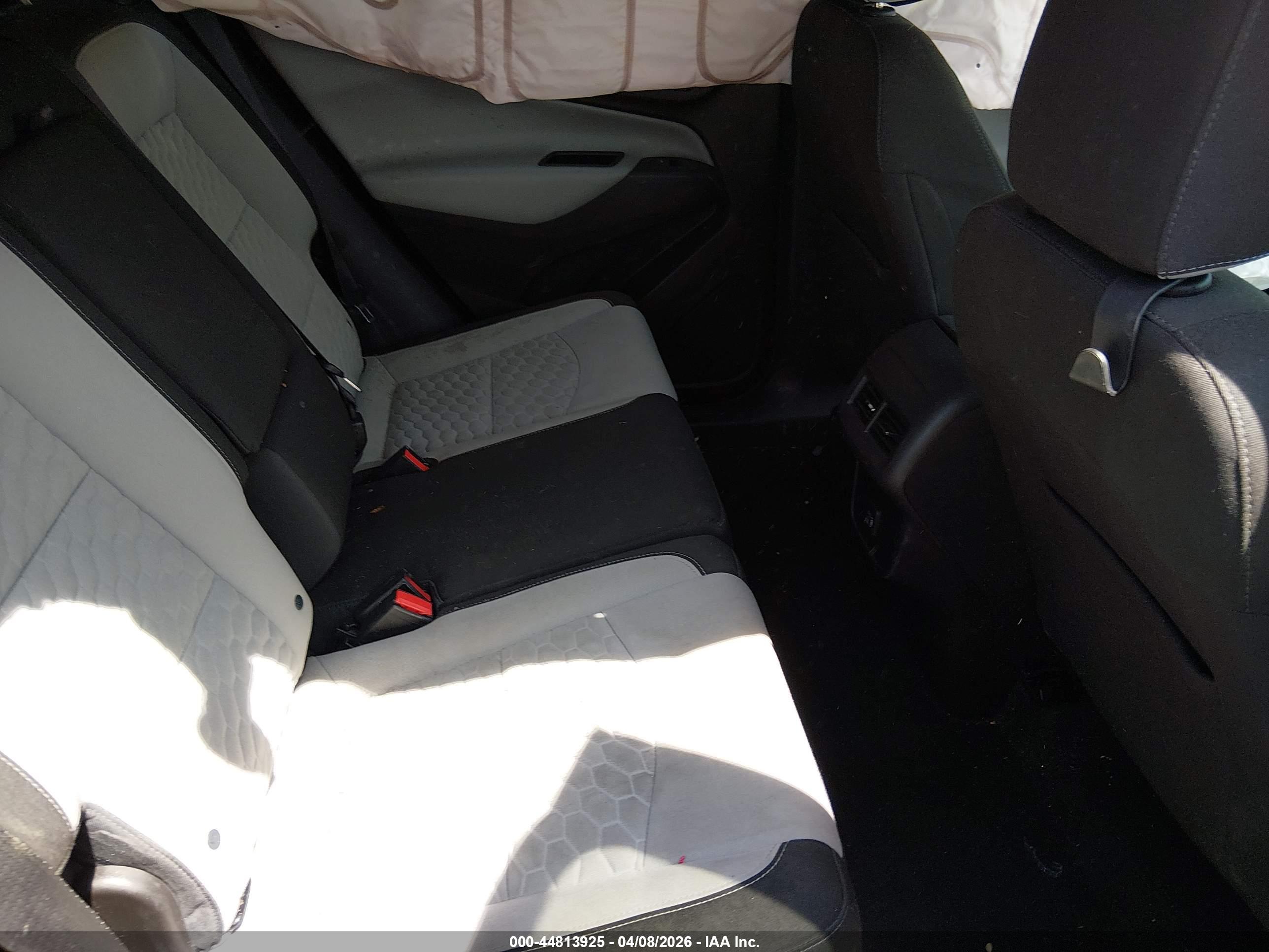 CHEVROLET EQUINOX image 8