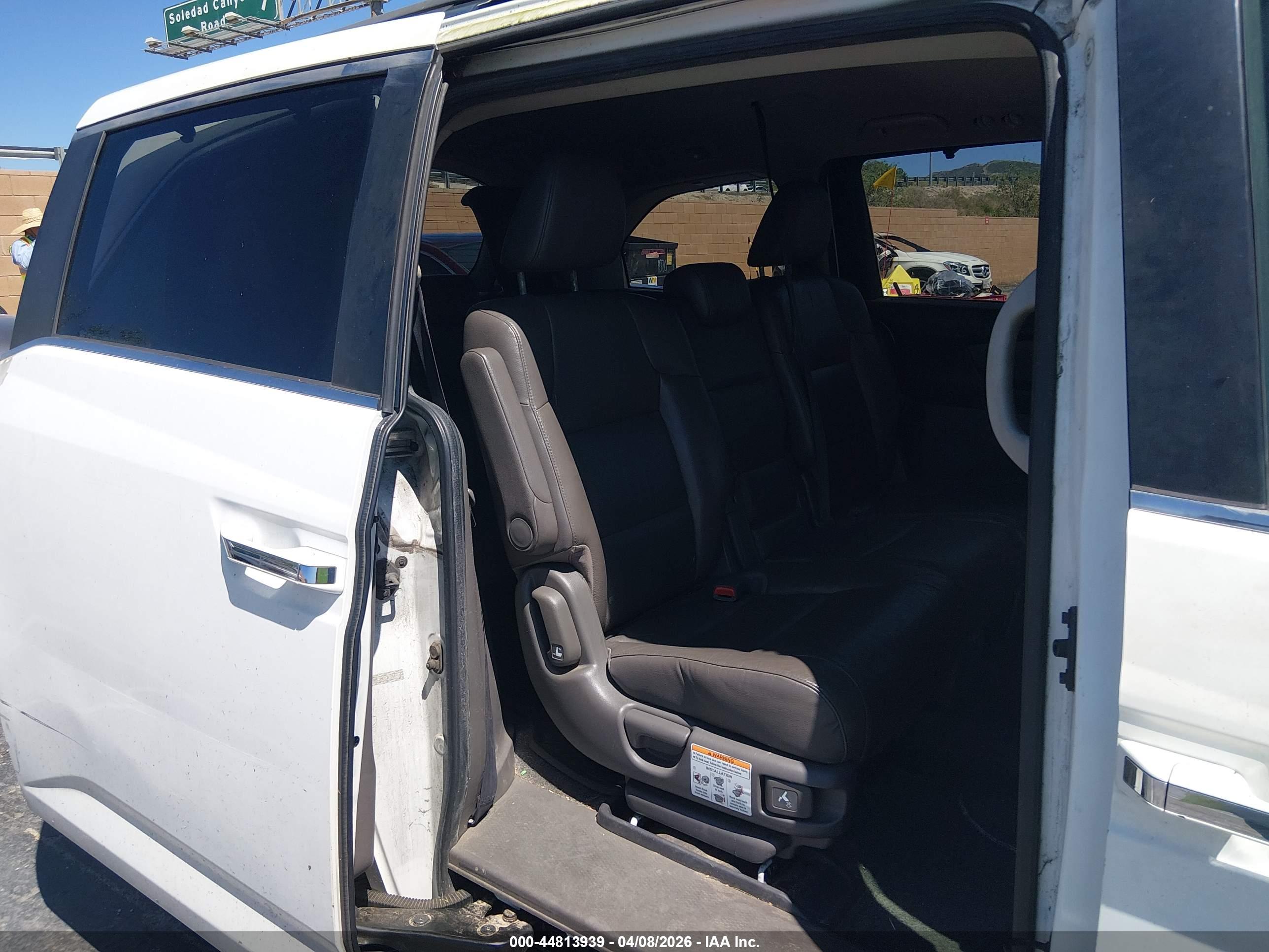HONDA ODYSSEY image 8