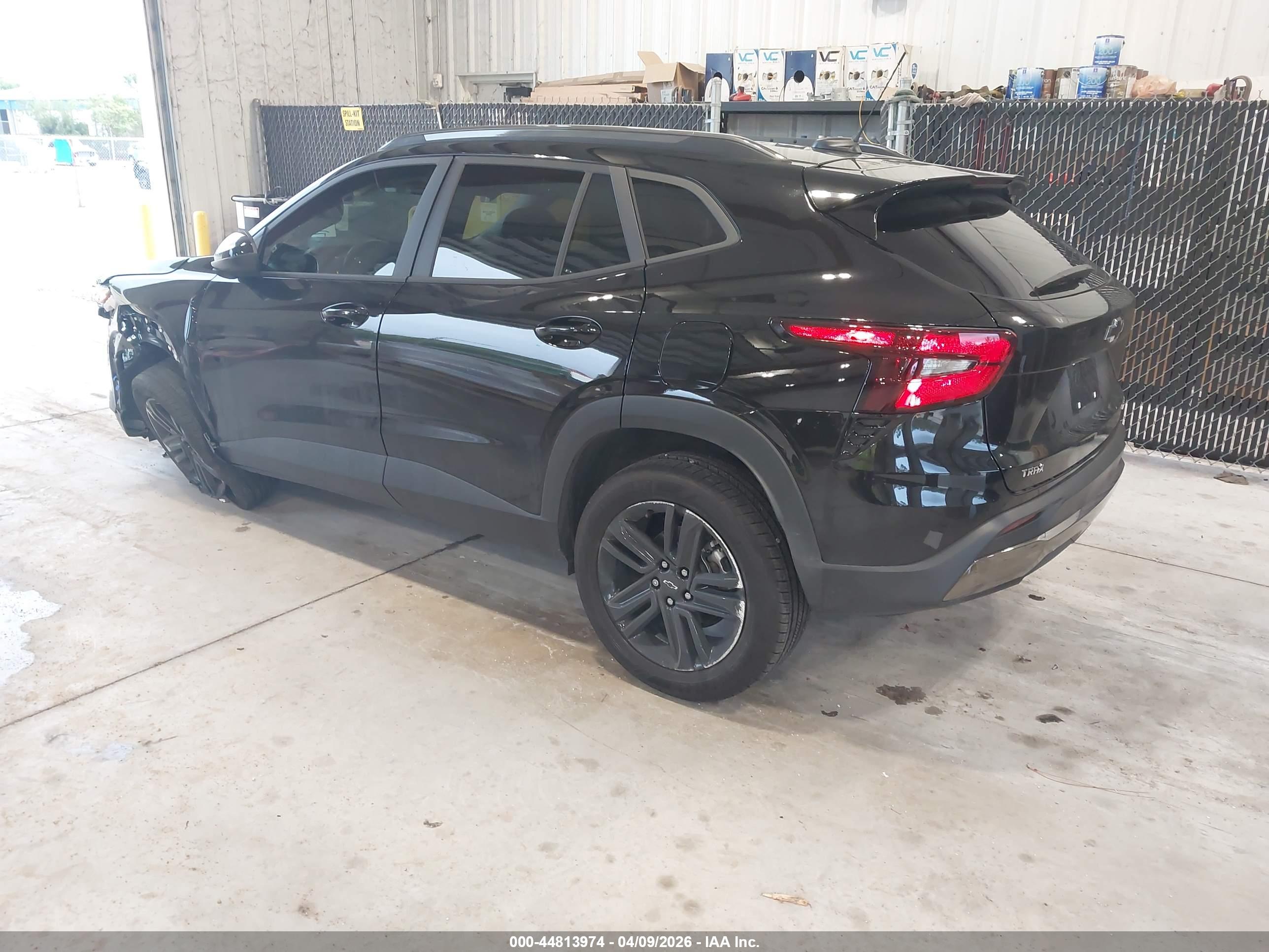 CHEVROLET TRAX image 3