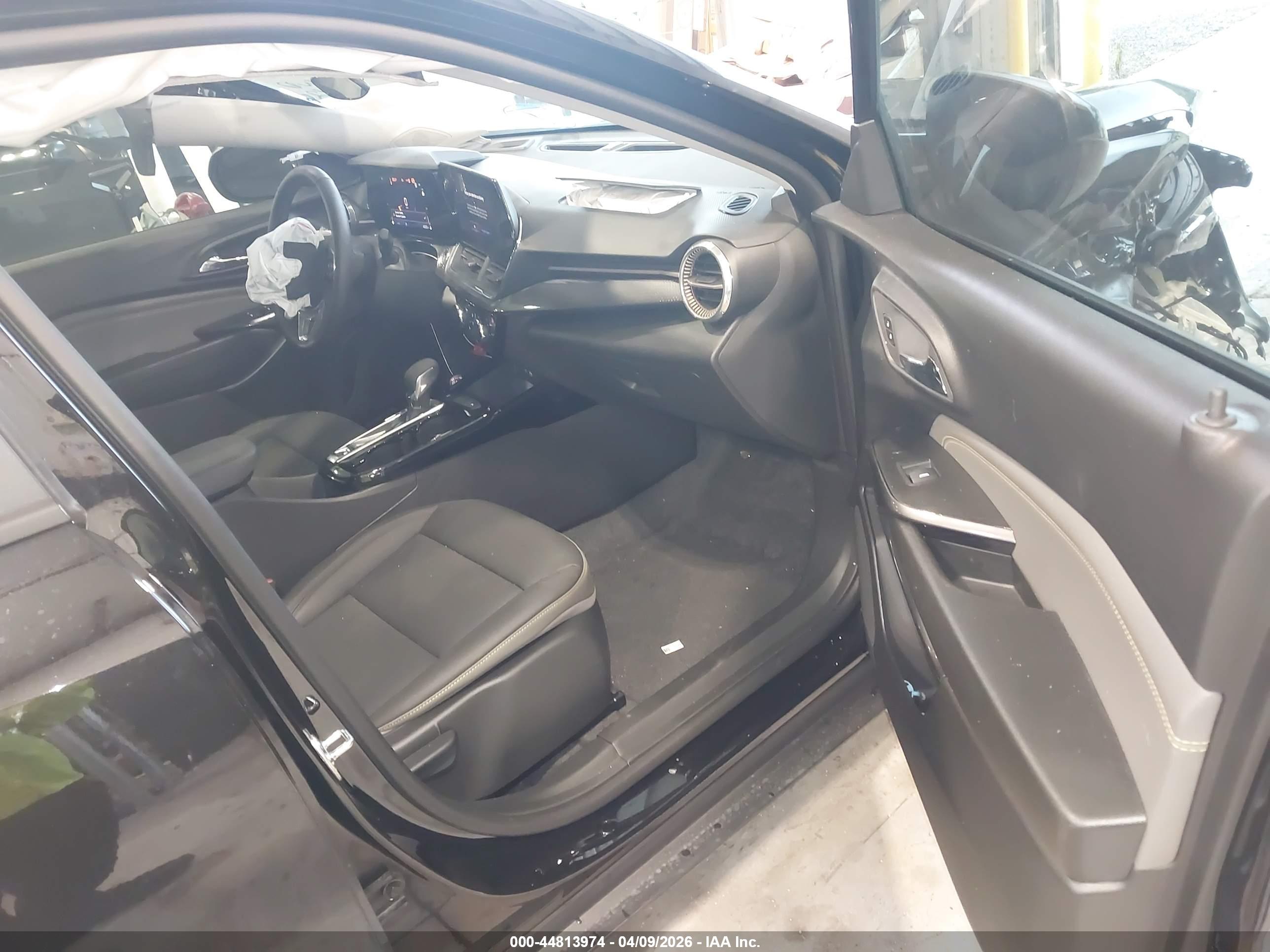 CHEVROLET TRAX image 5