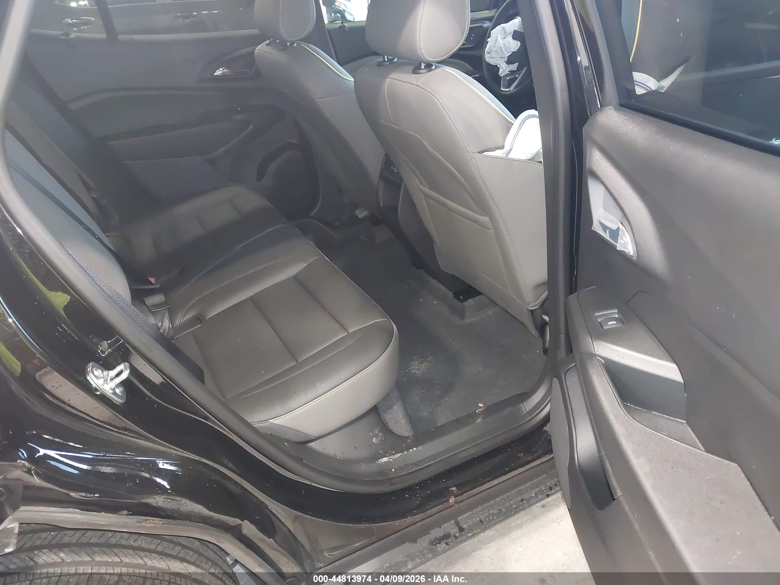 CHEVROLET TRAX image 8