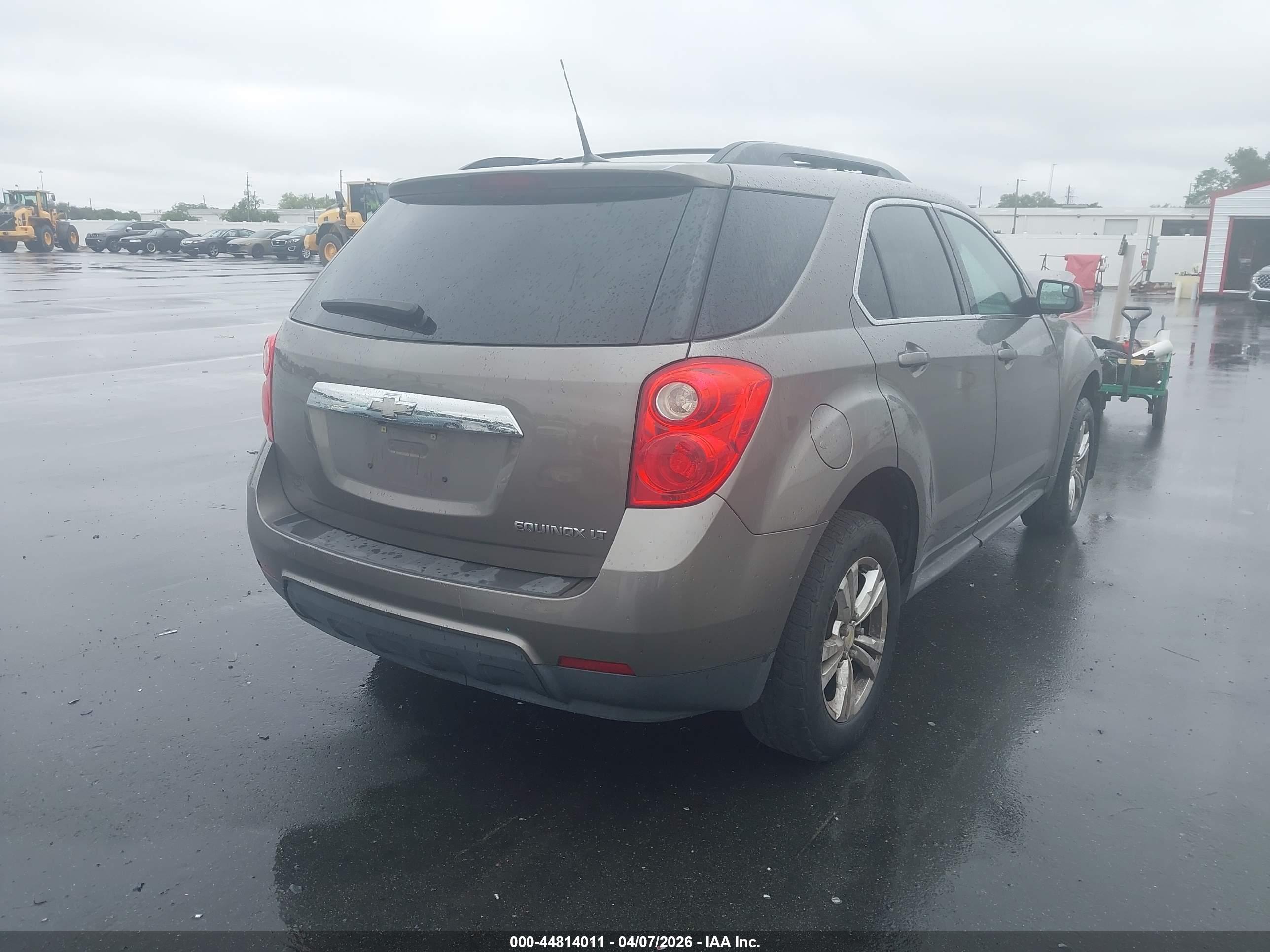 CHEVROLET EQUINOX image 4