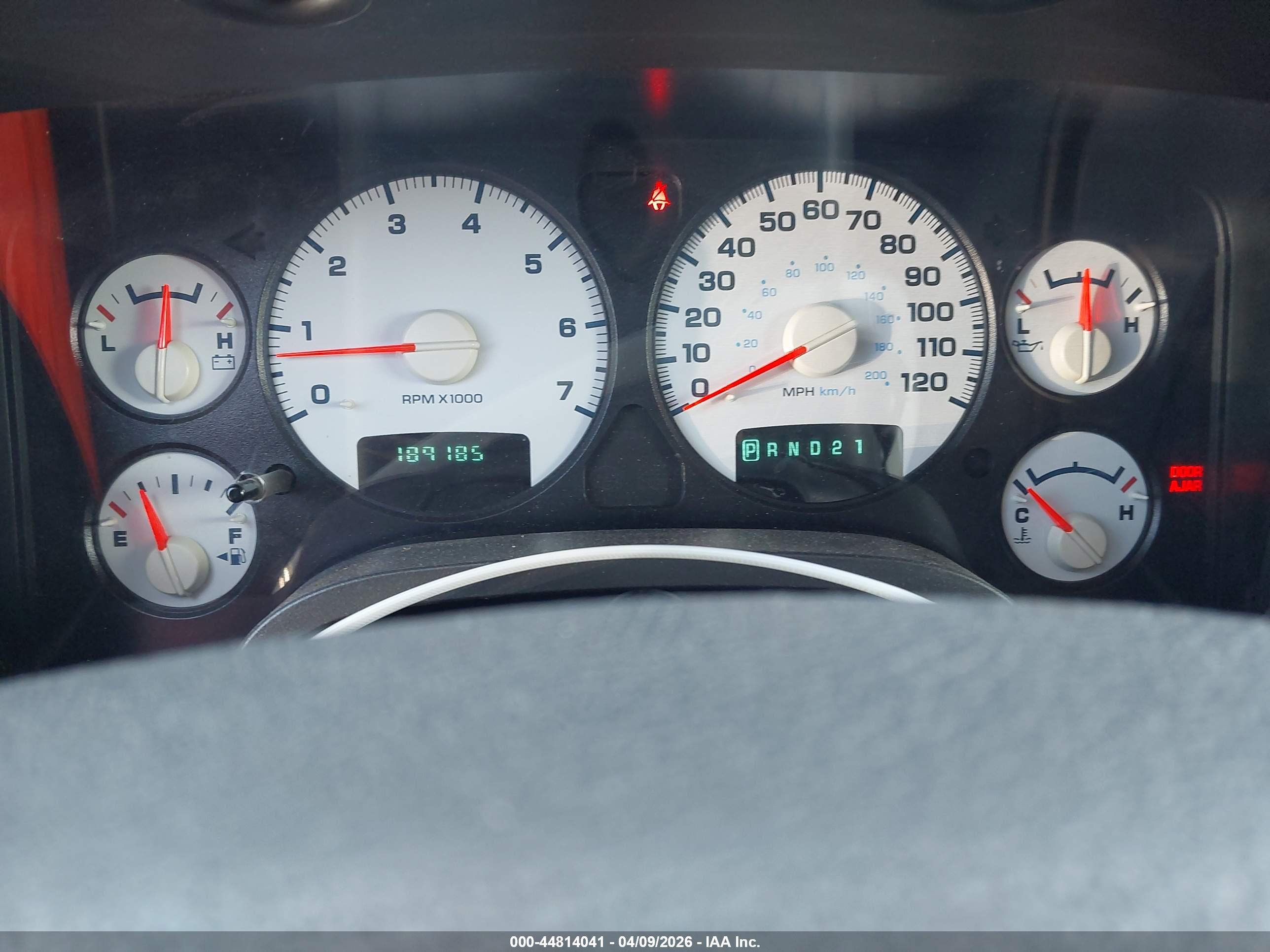 DODGE RAM image 7