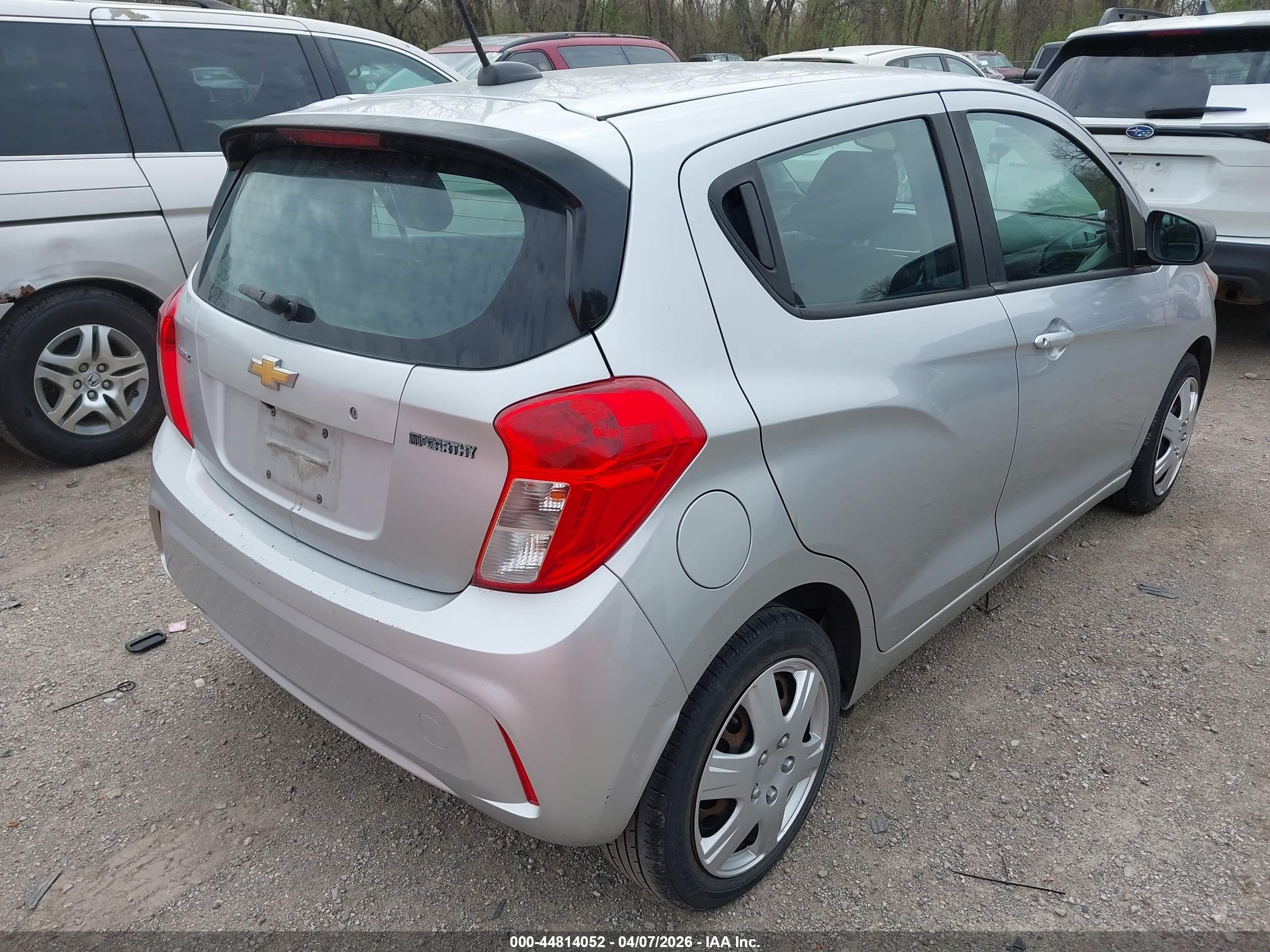 CHEVROLET SPARK image 4