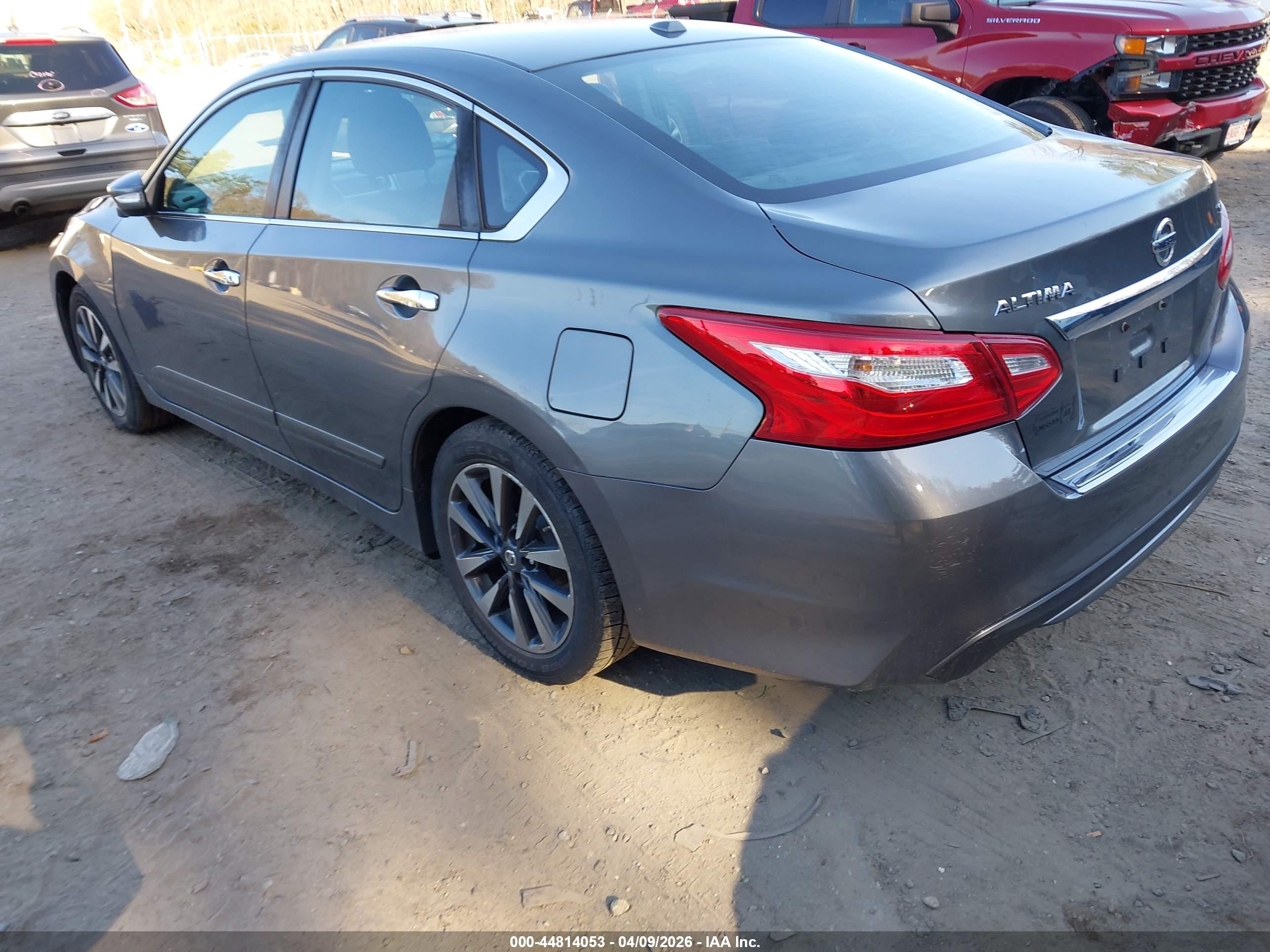 NISSAN ALTIMA image 3