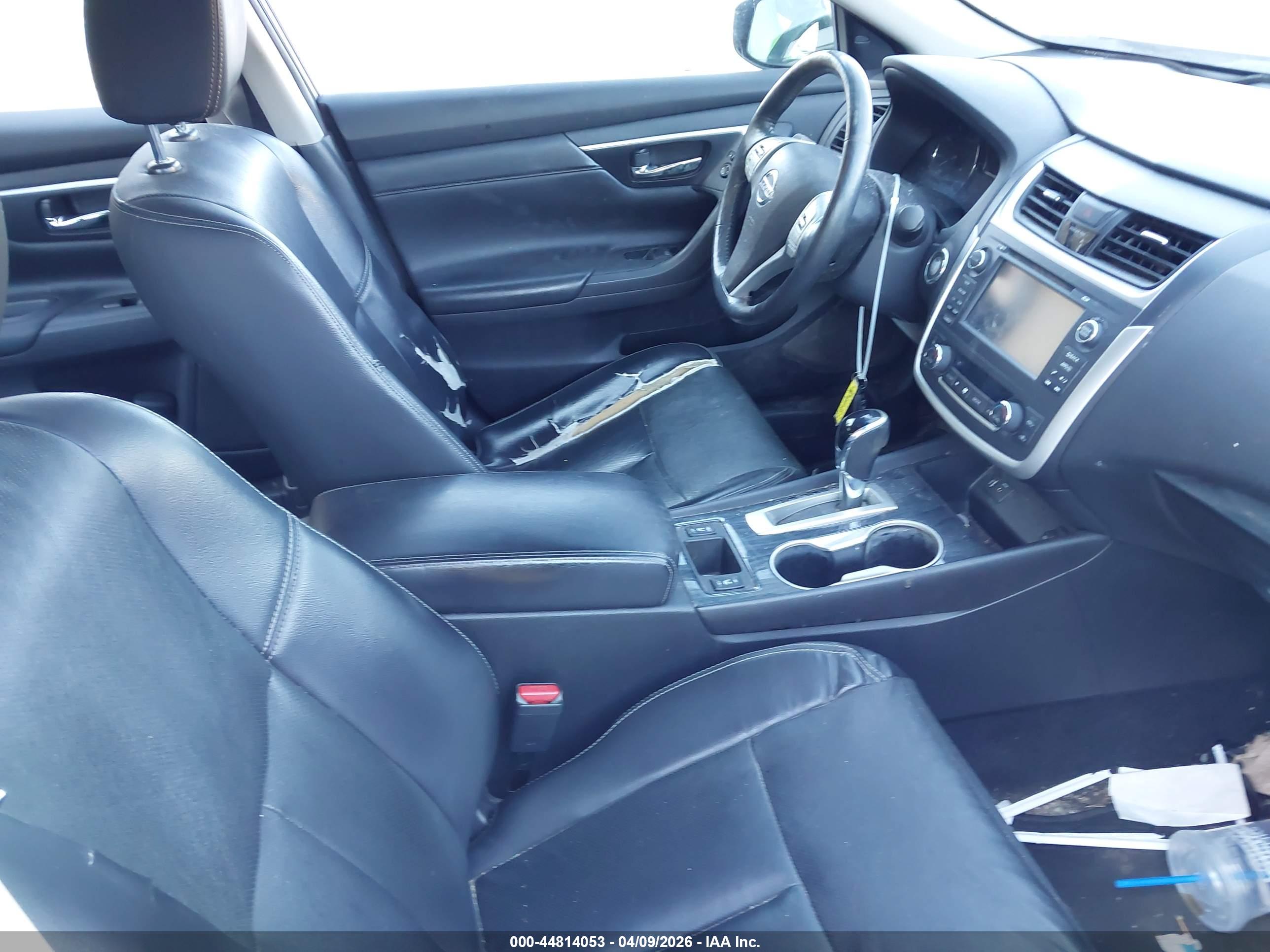 NISSAN ALTIMA image 5