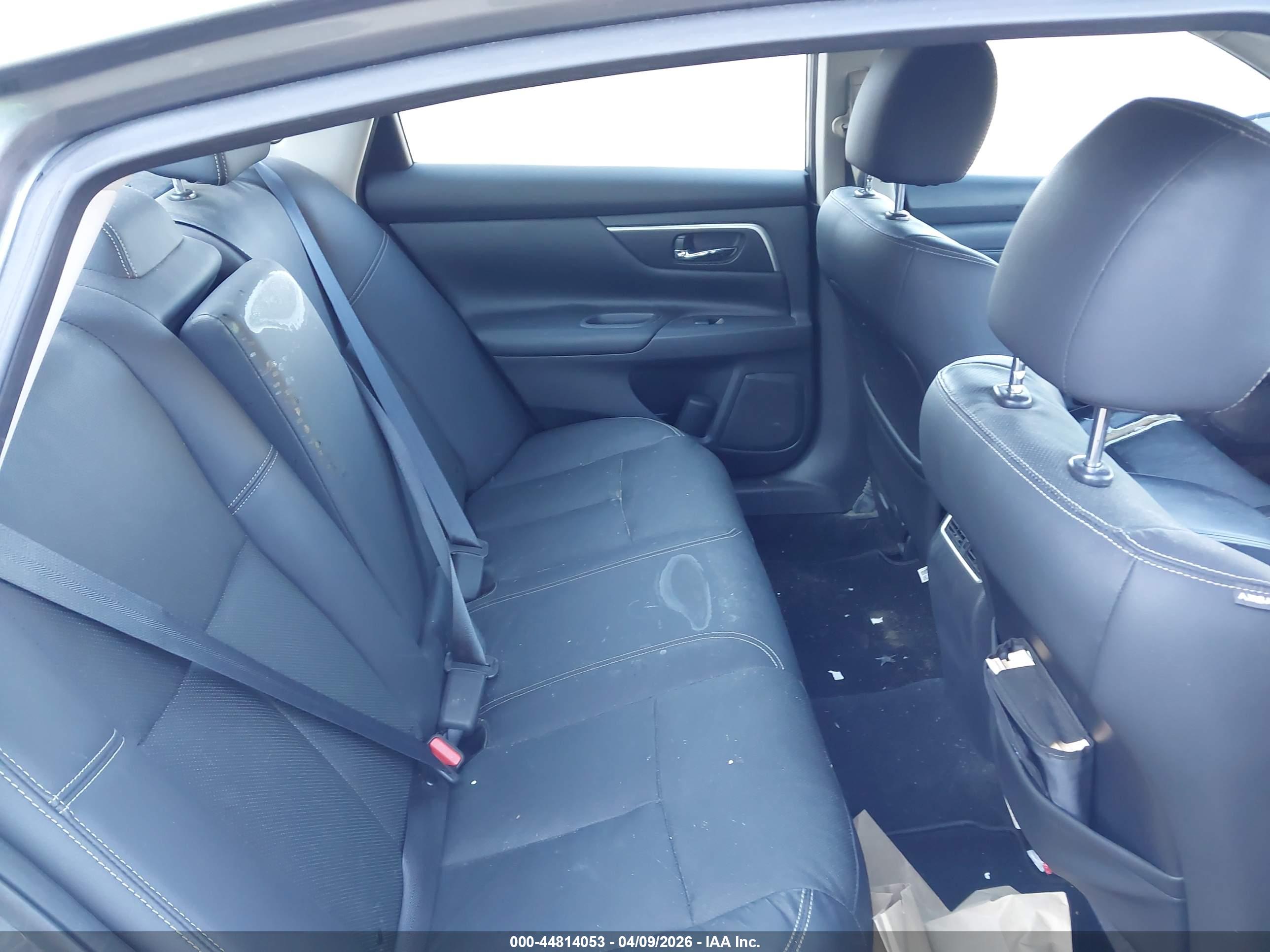 NISSAN ALTIMA image 8