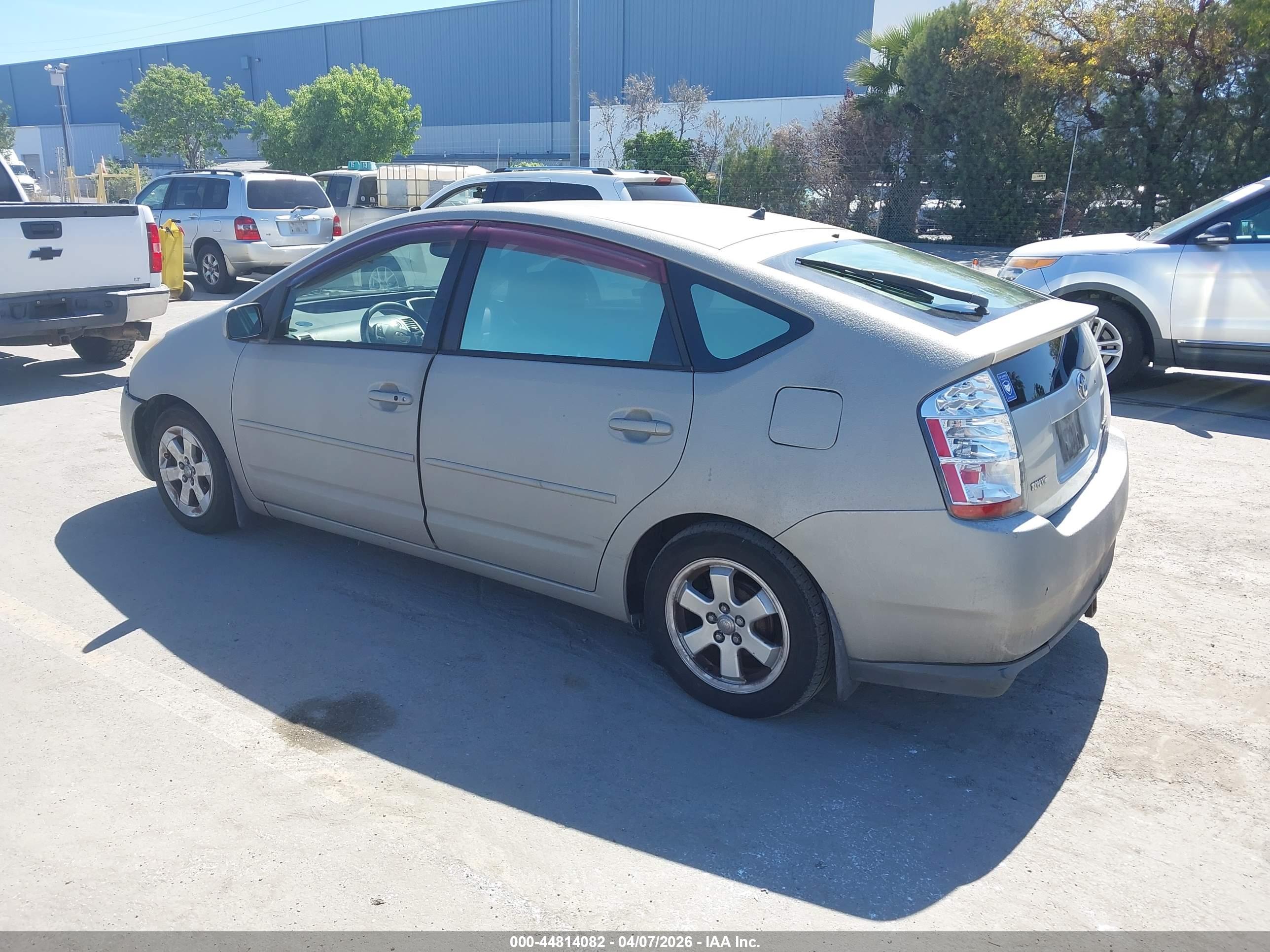 TOYOTA PRIUS image 3