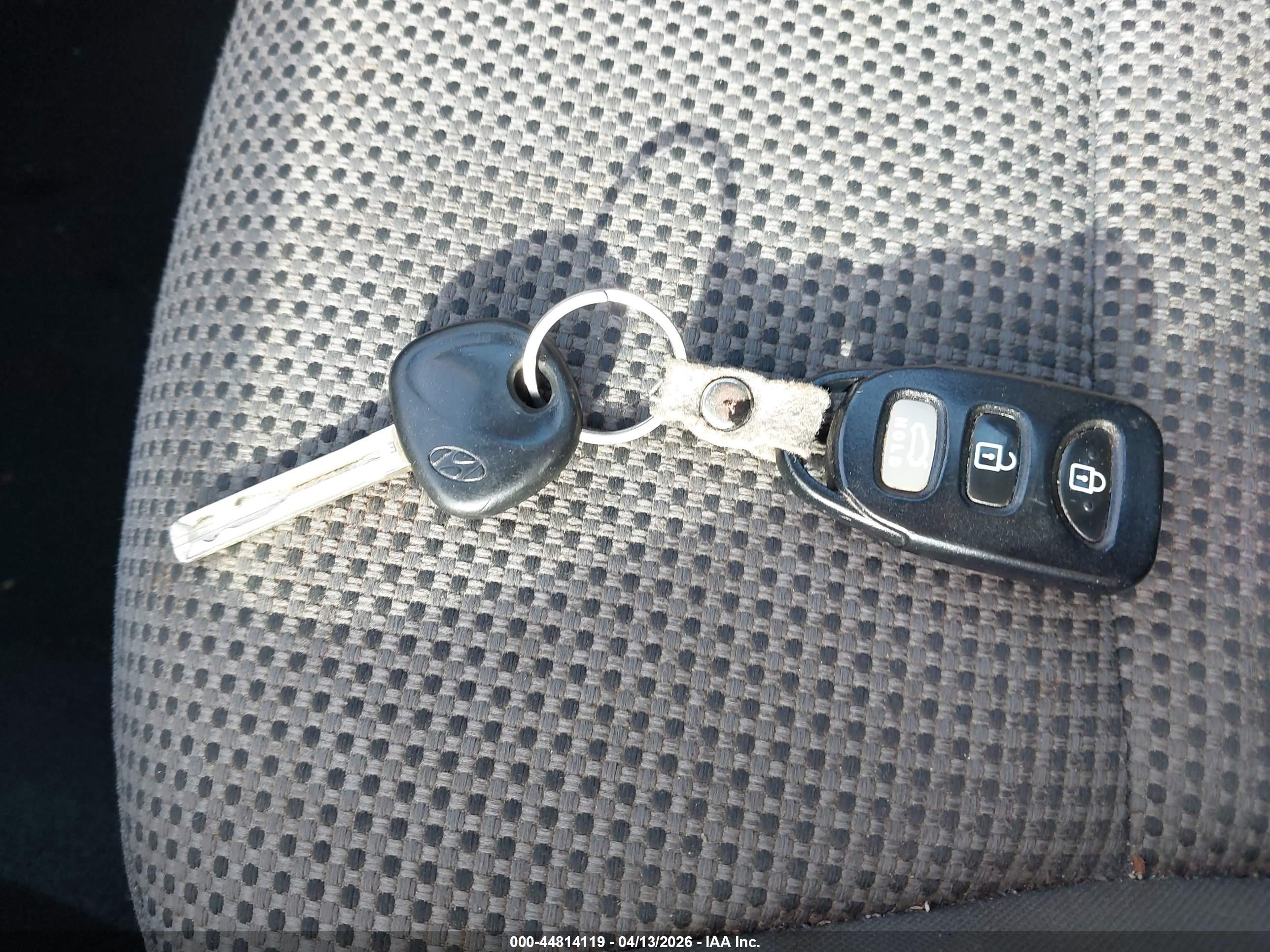 HYUNDAI SONATA image 11
