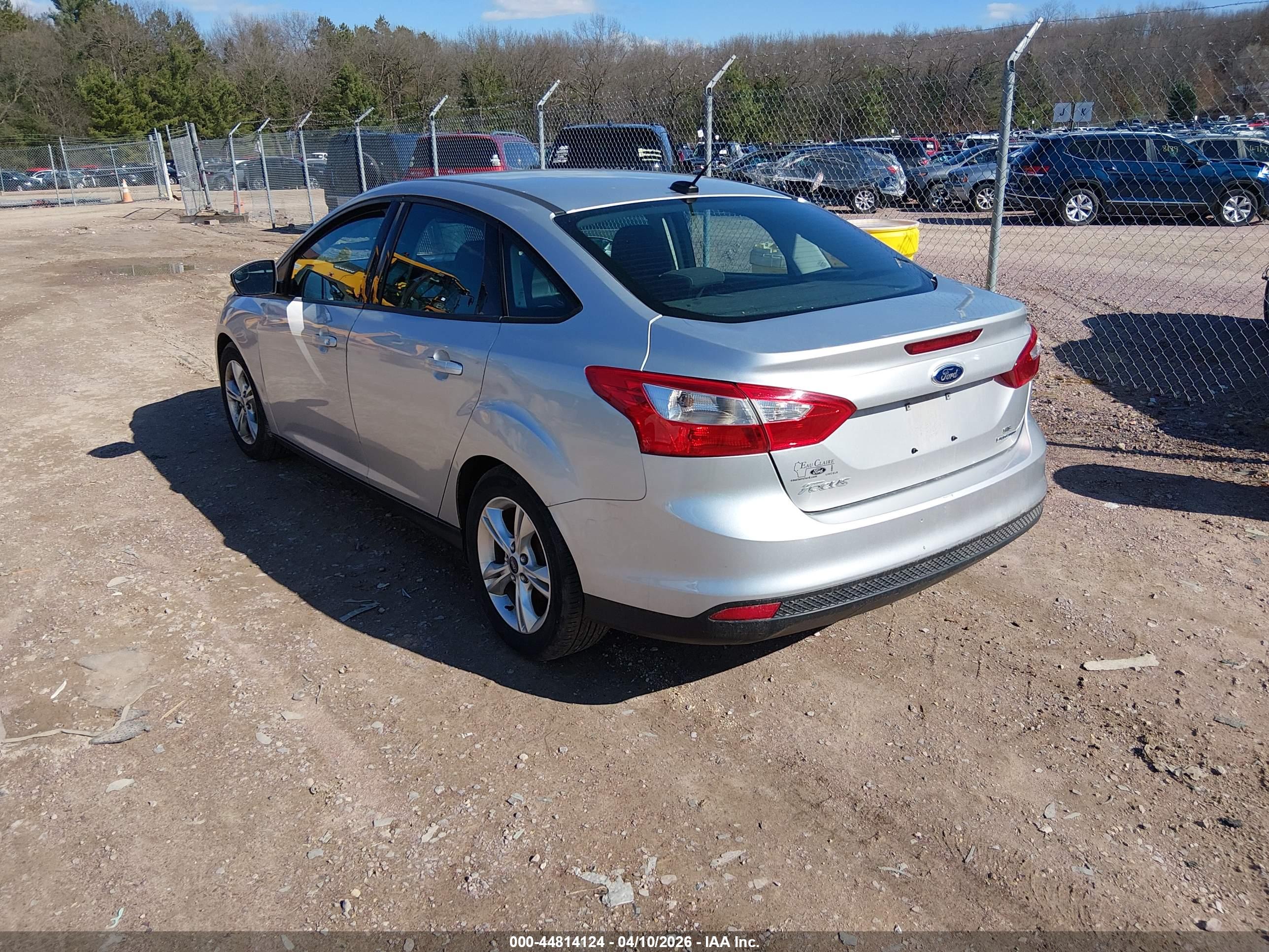 FORD FOCUS image 3