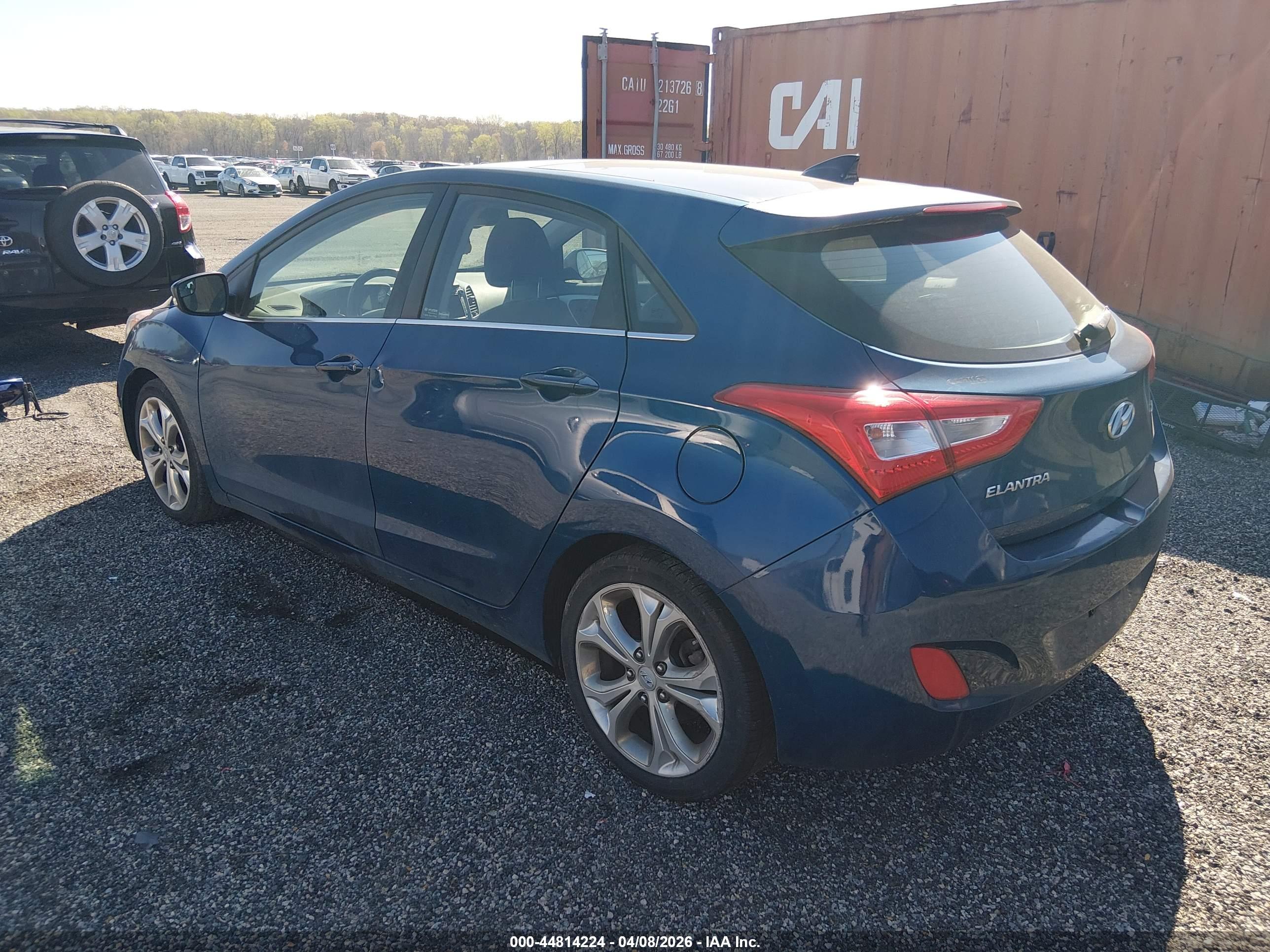 HYUNDAI ELANTRA image 3