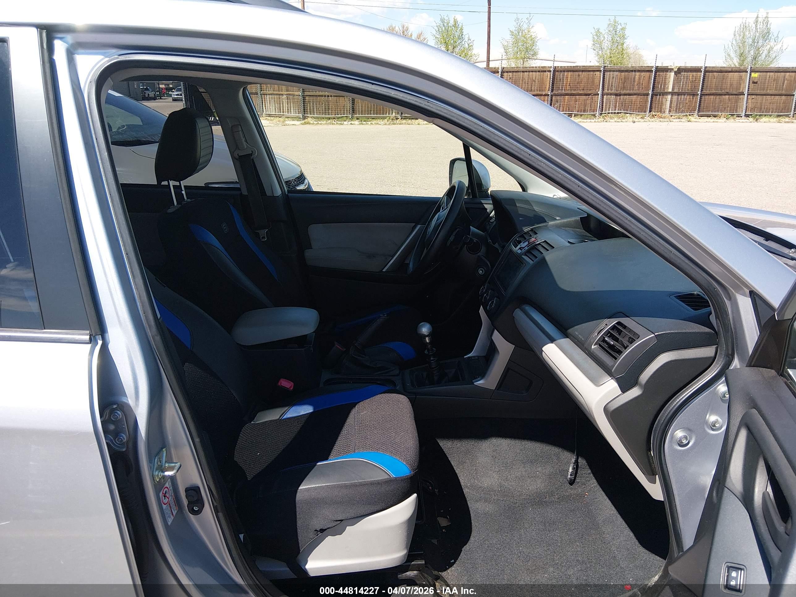 SUBARU FORESTER image 5