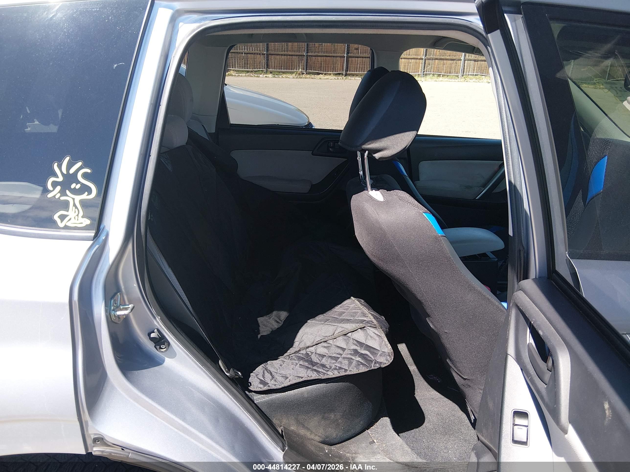 SUBARU FORESTER image 8