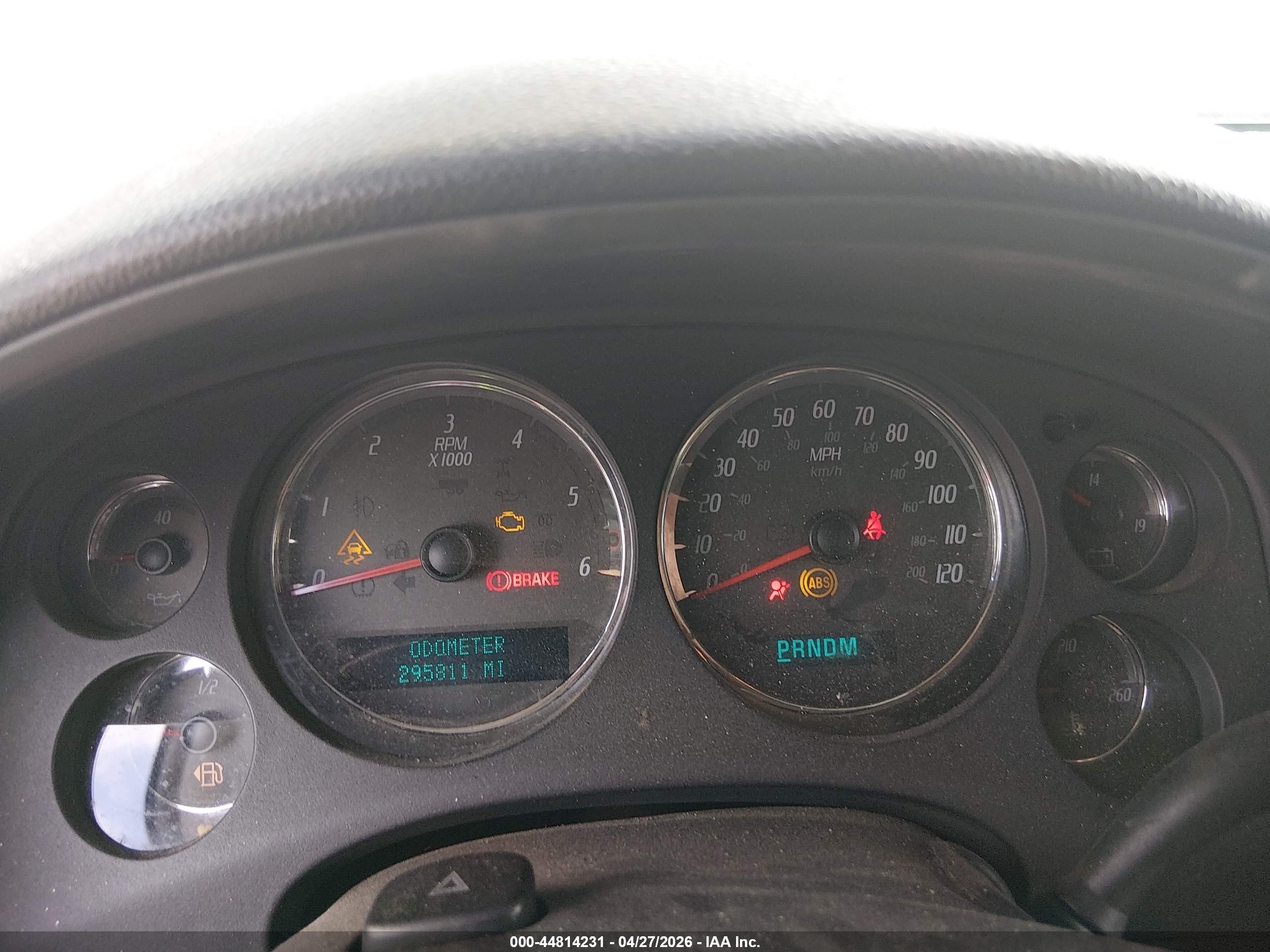 GMC YUKON image 7
