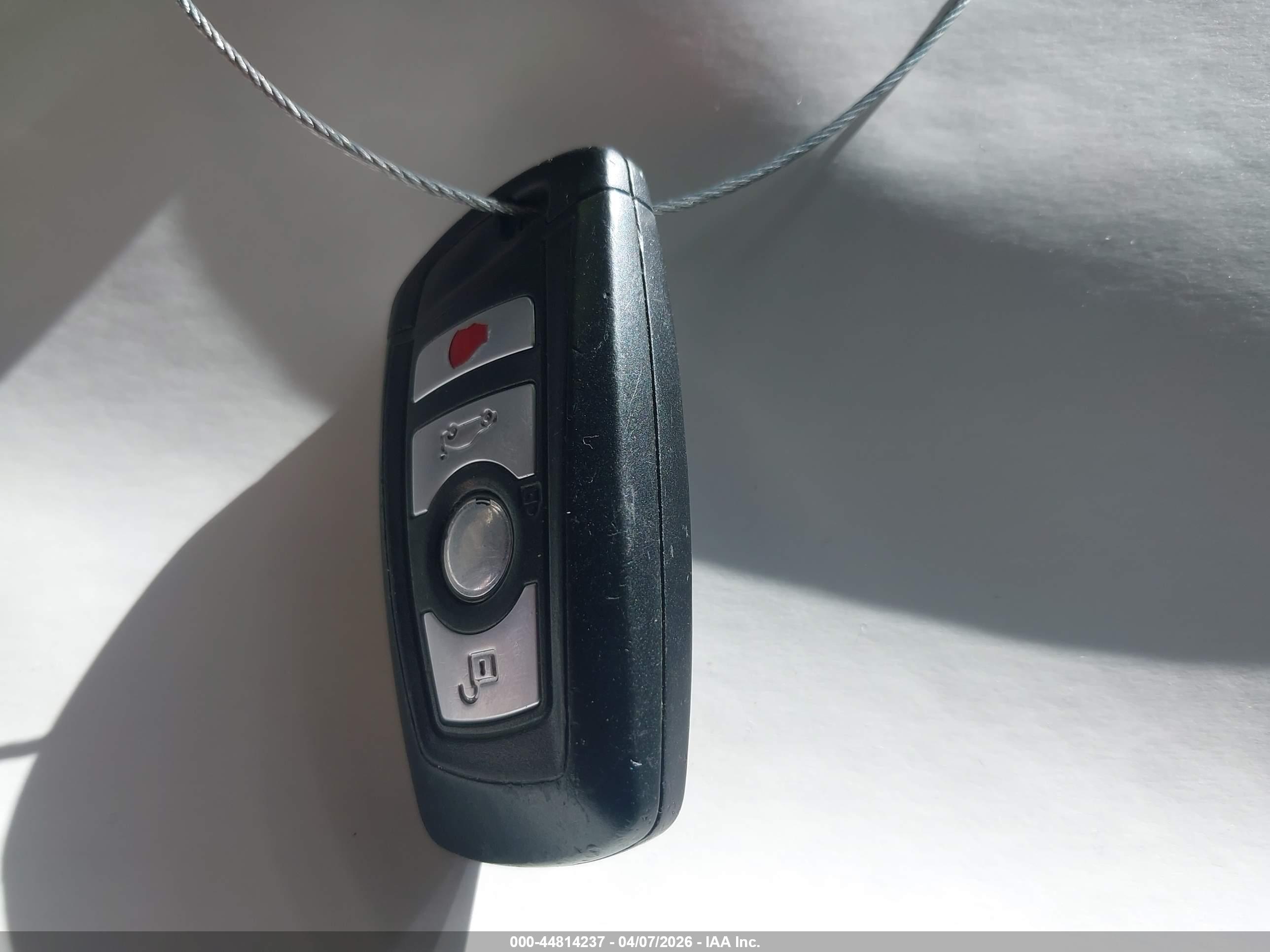 BMW 528I image 11