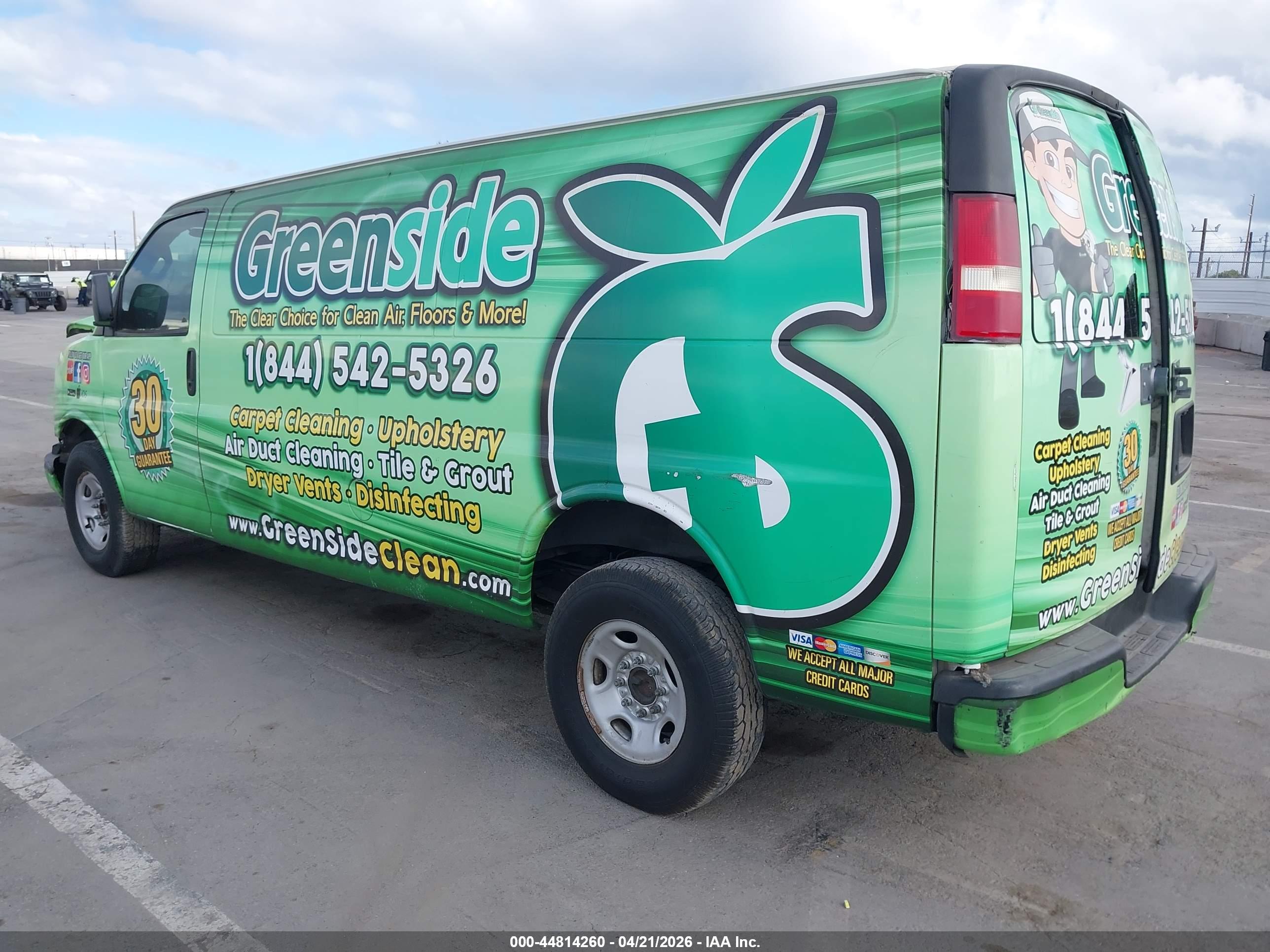 CHEVROLET EXPRESS image 3