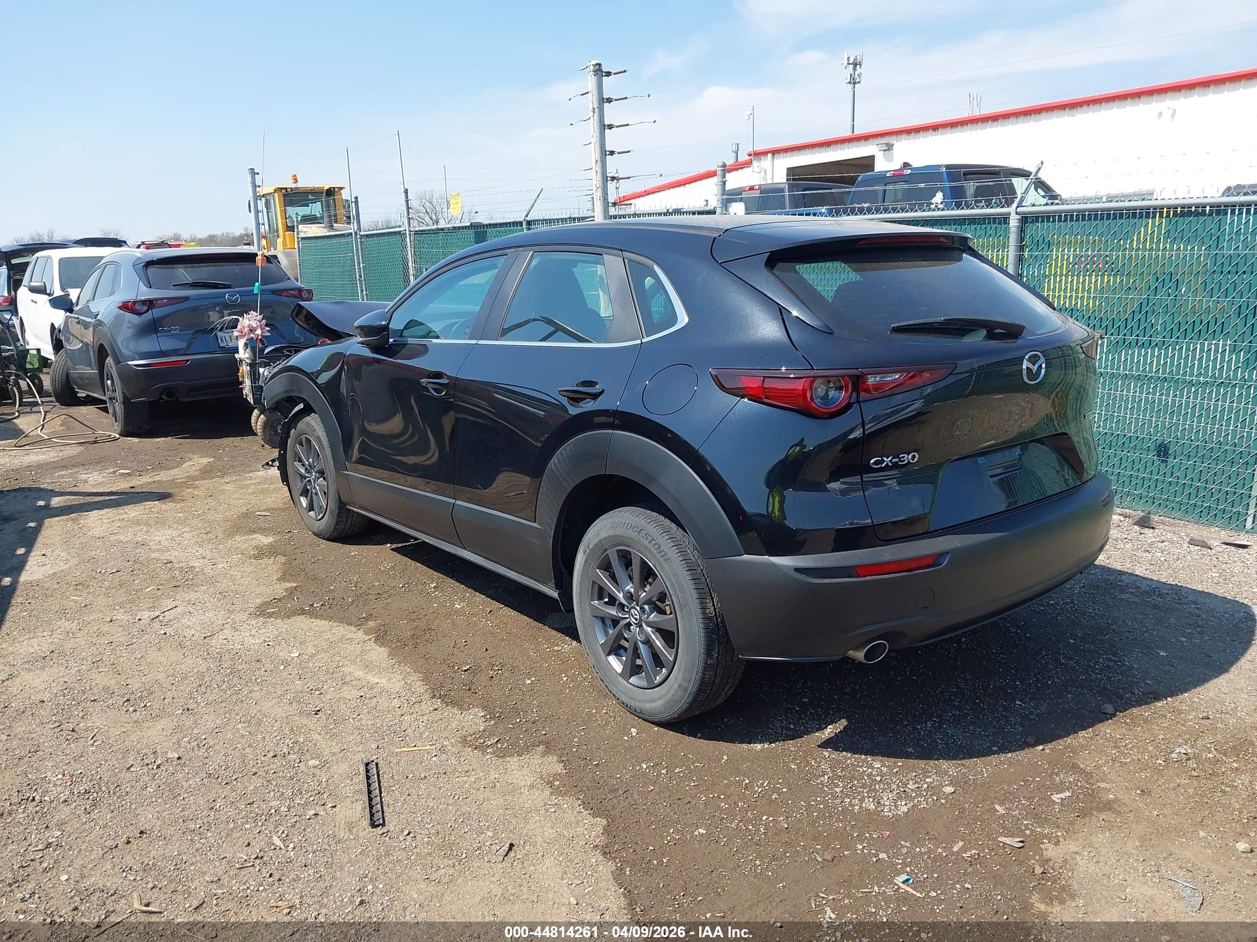 MAZDA CX-30 image 3