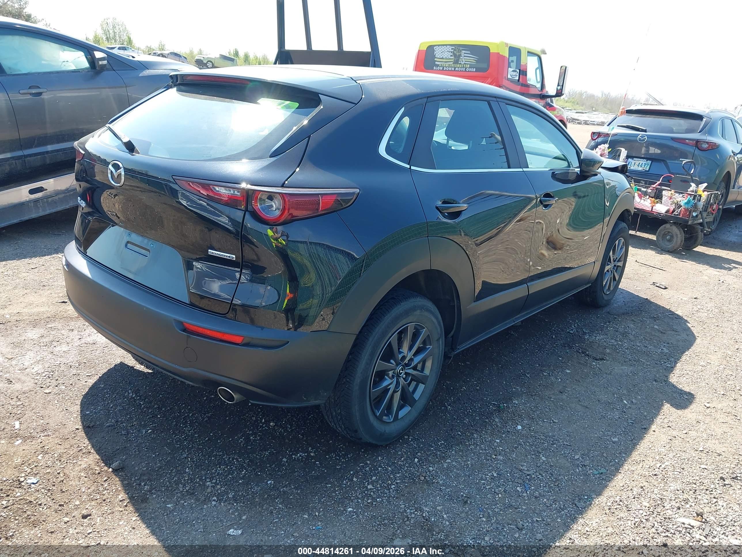 MAZDA CX-30 image 4