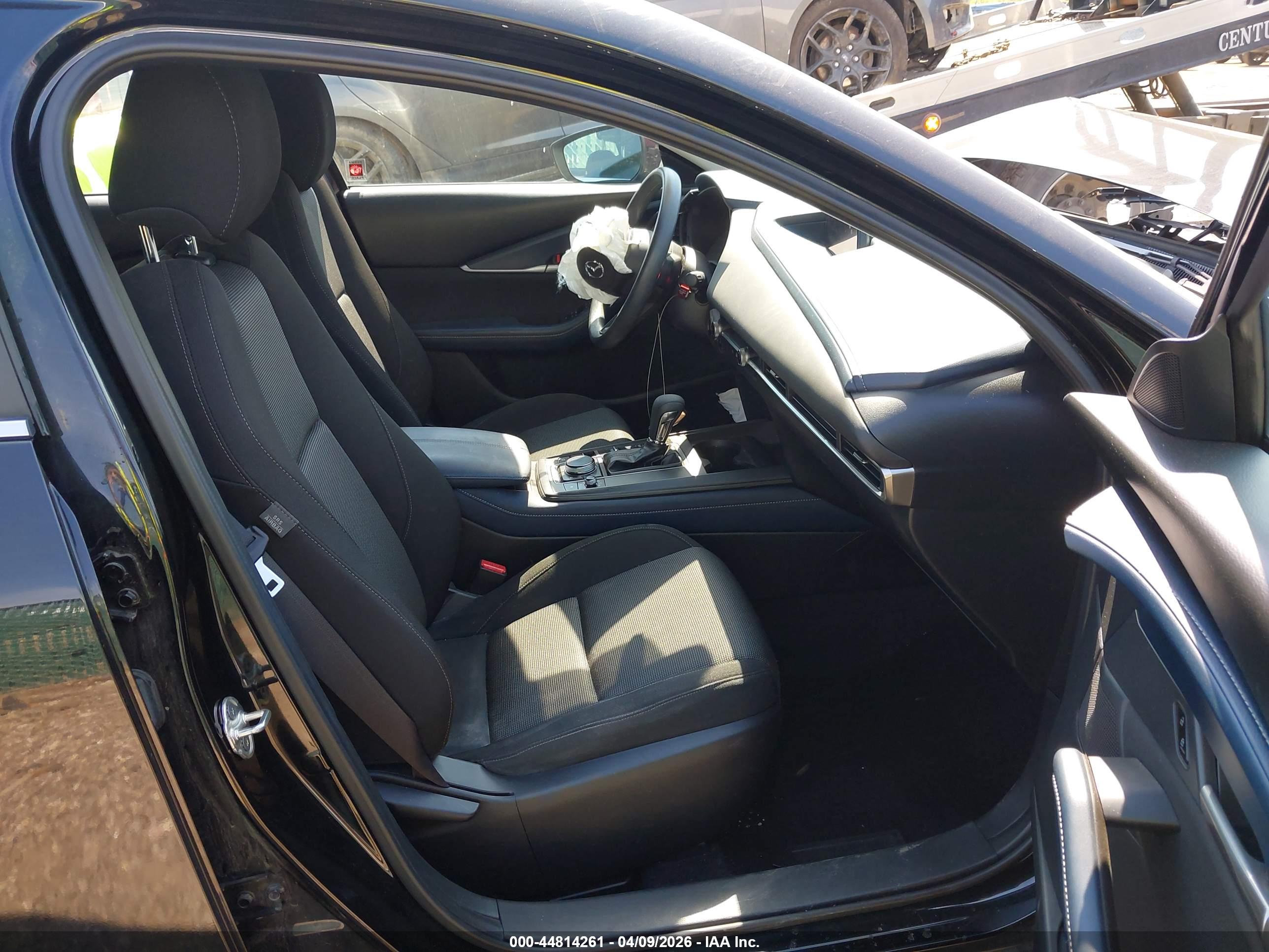 MAZDA CX-30 image 5