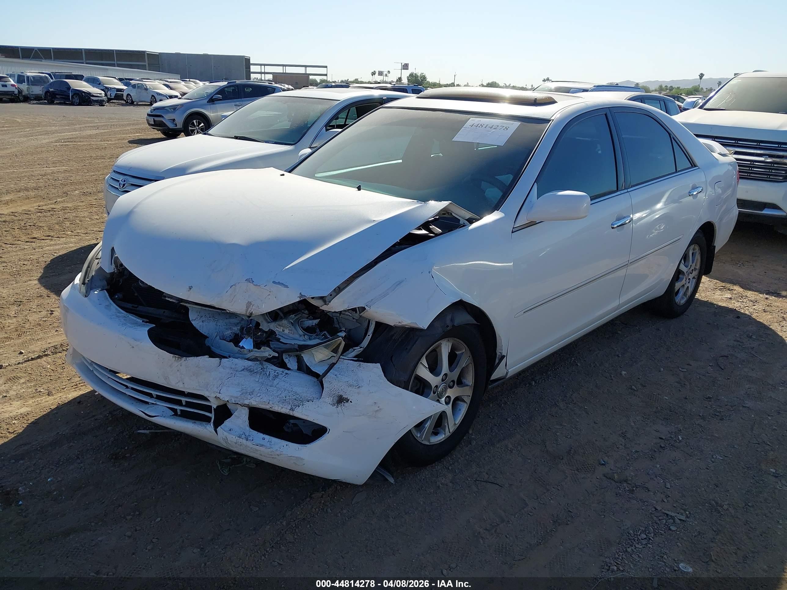 TOYOTA CAMRY image 2