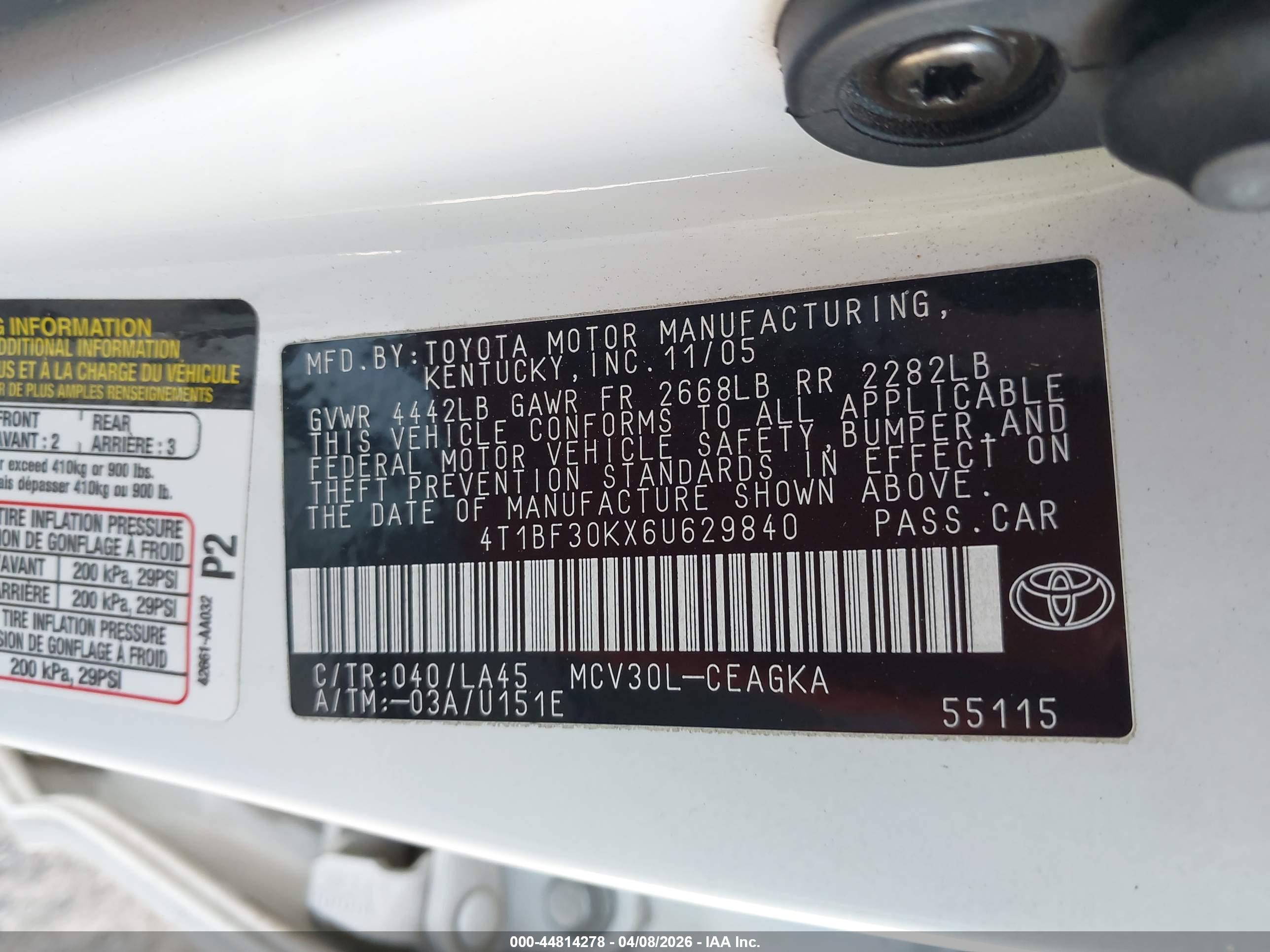 TOYOTA CAMRY image 9