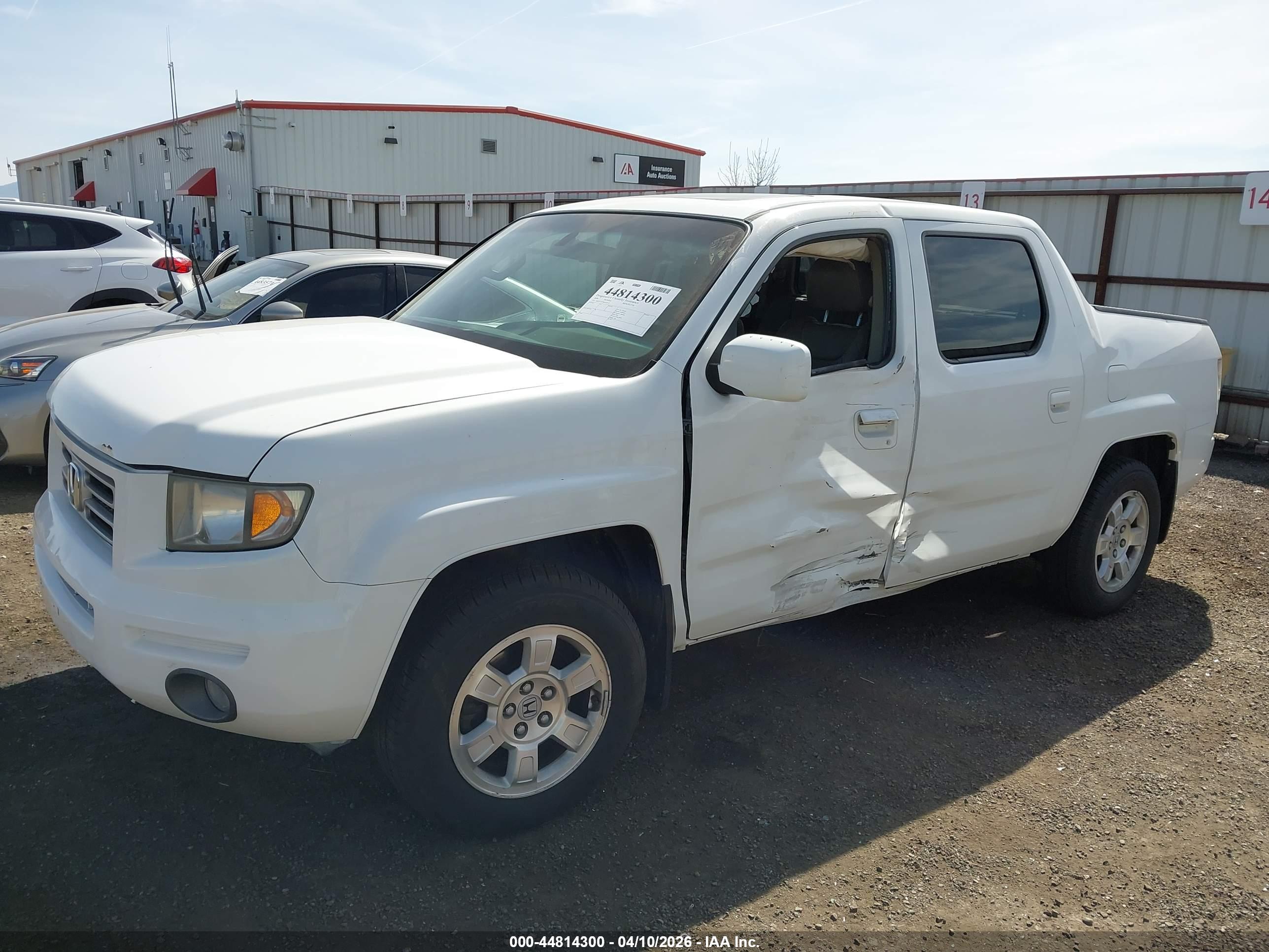 HONDA RIDGELINE image 2