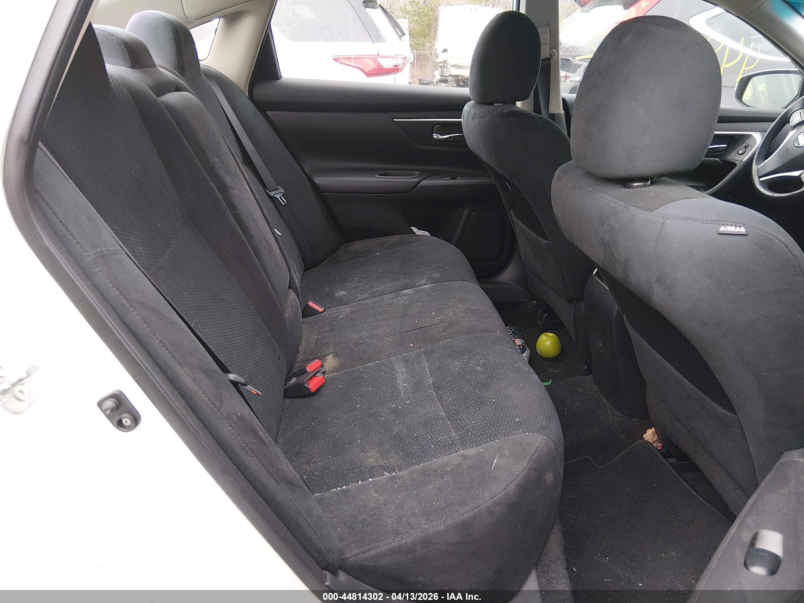 NISSAN ALTIMA image 8