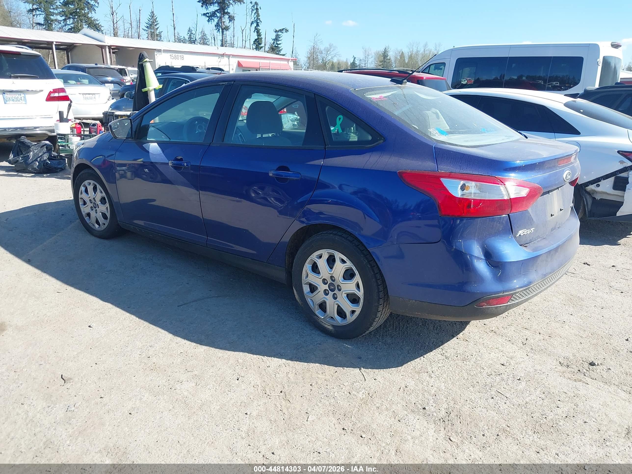 FORD FOCUS image 3