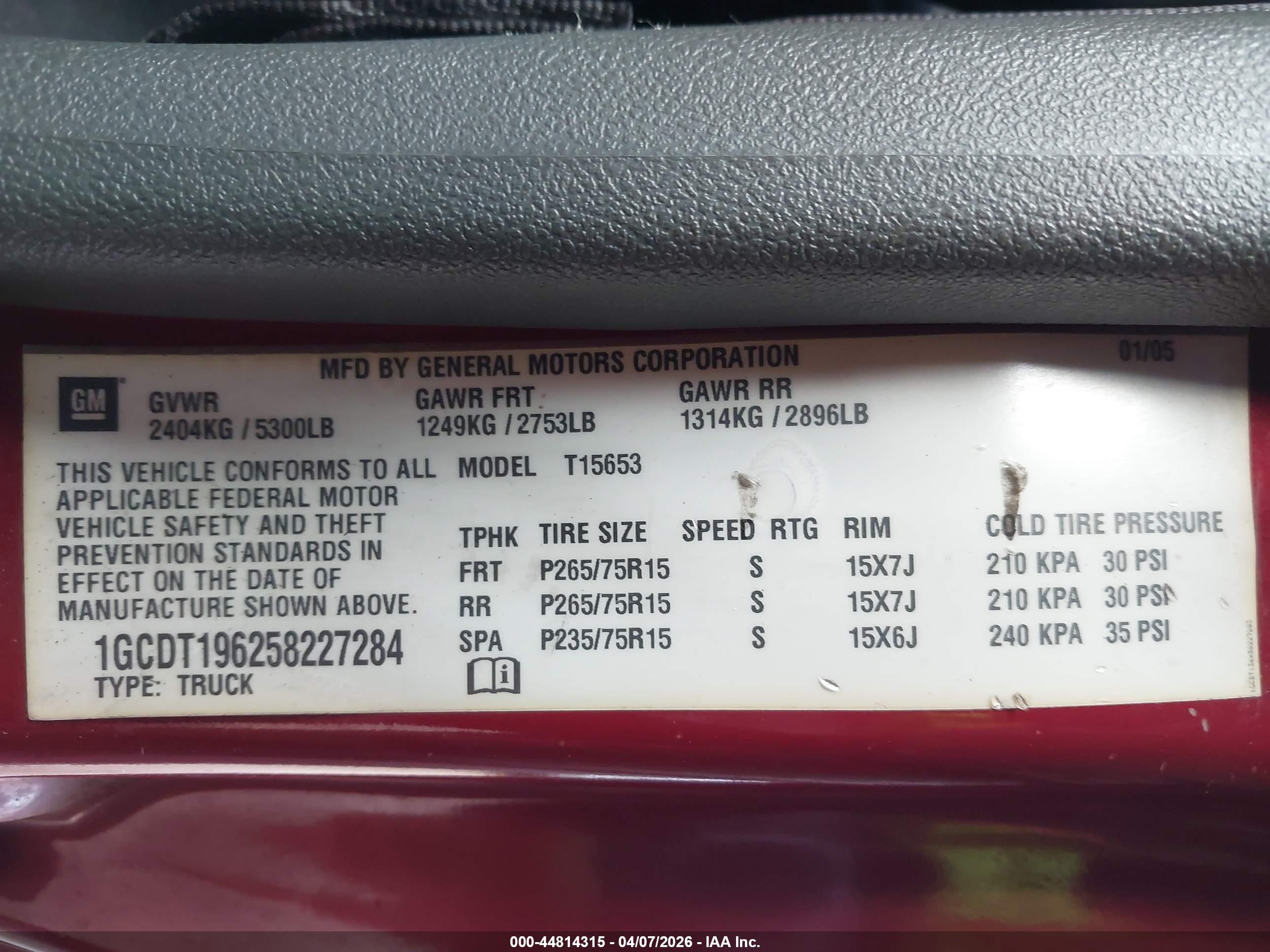 CHEVROLET COLORADO image 9