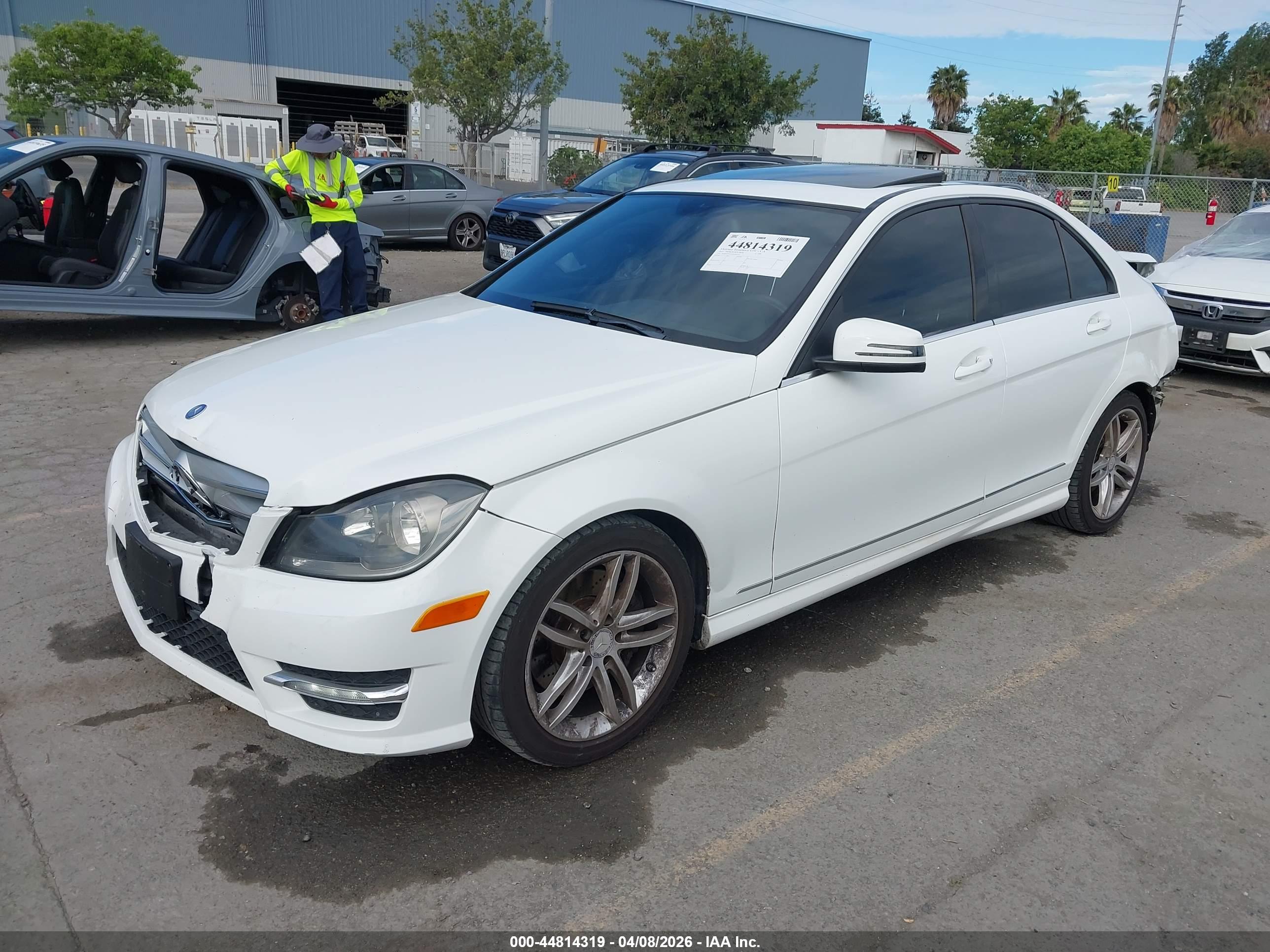MERCEDES-BENZ C image 2