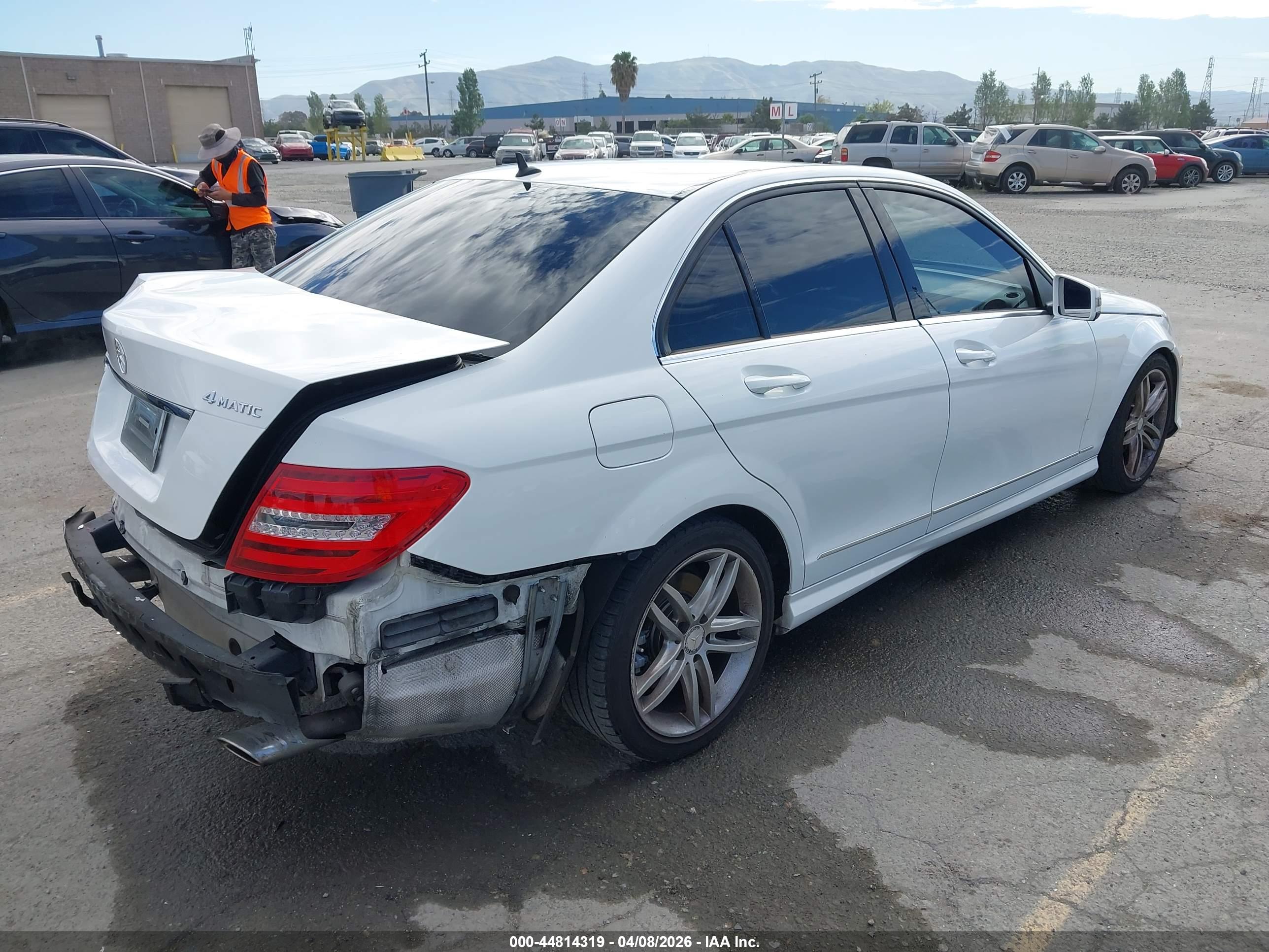 MERCEDES-BENZ C image 4