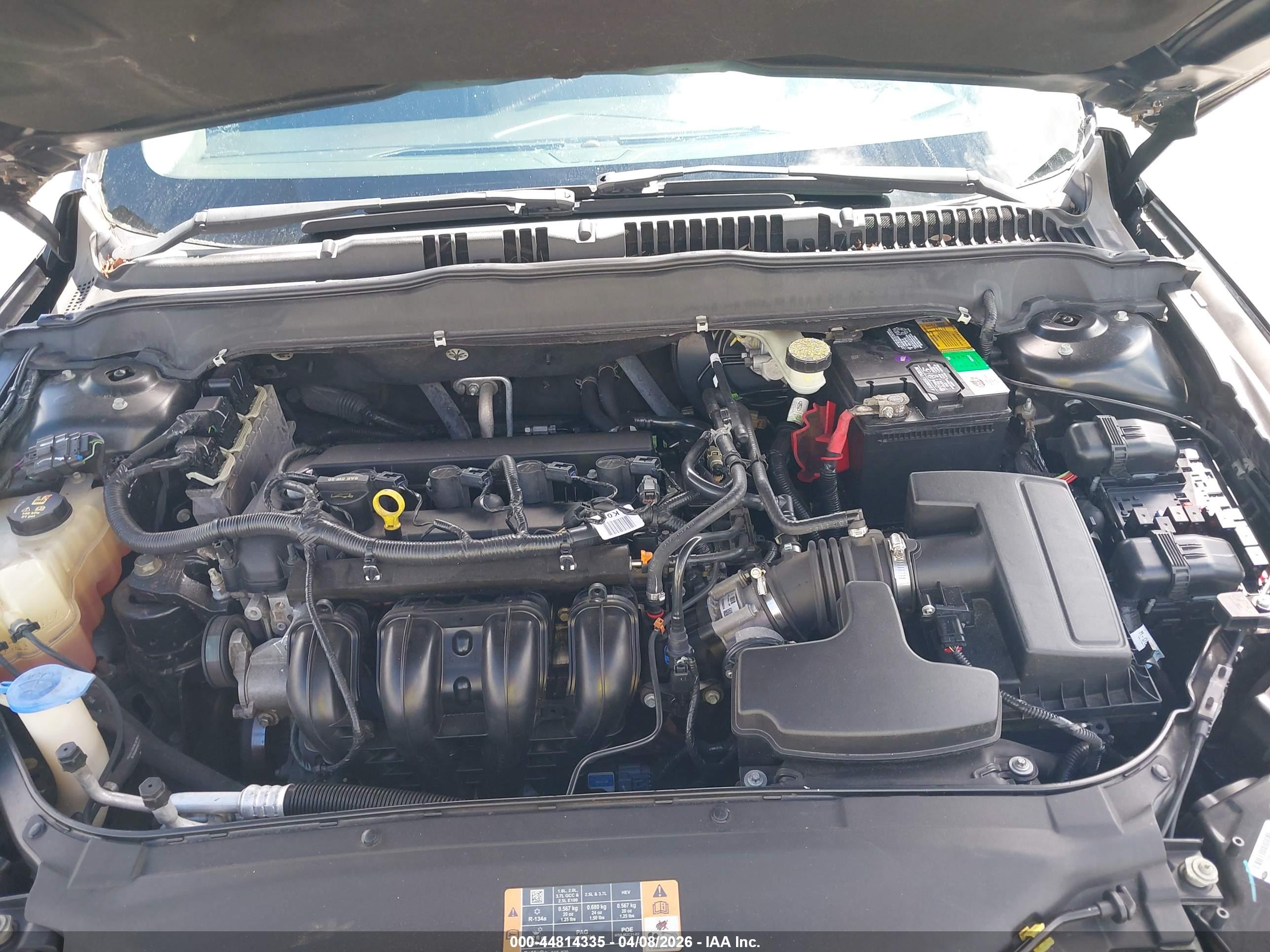 FORD FUSION image 10