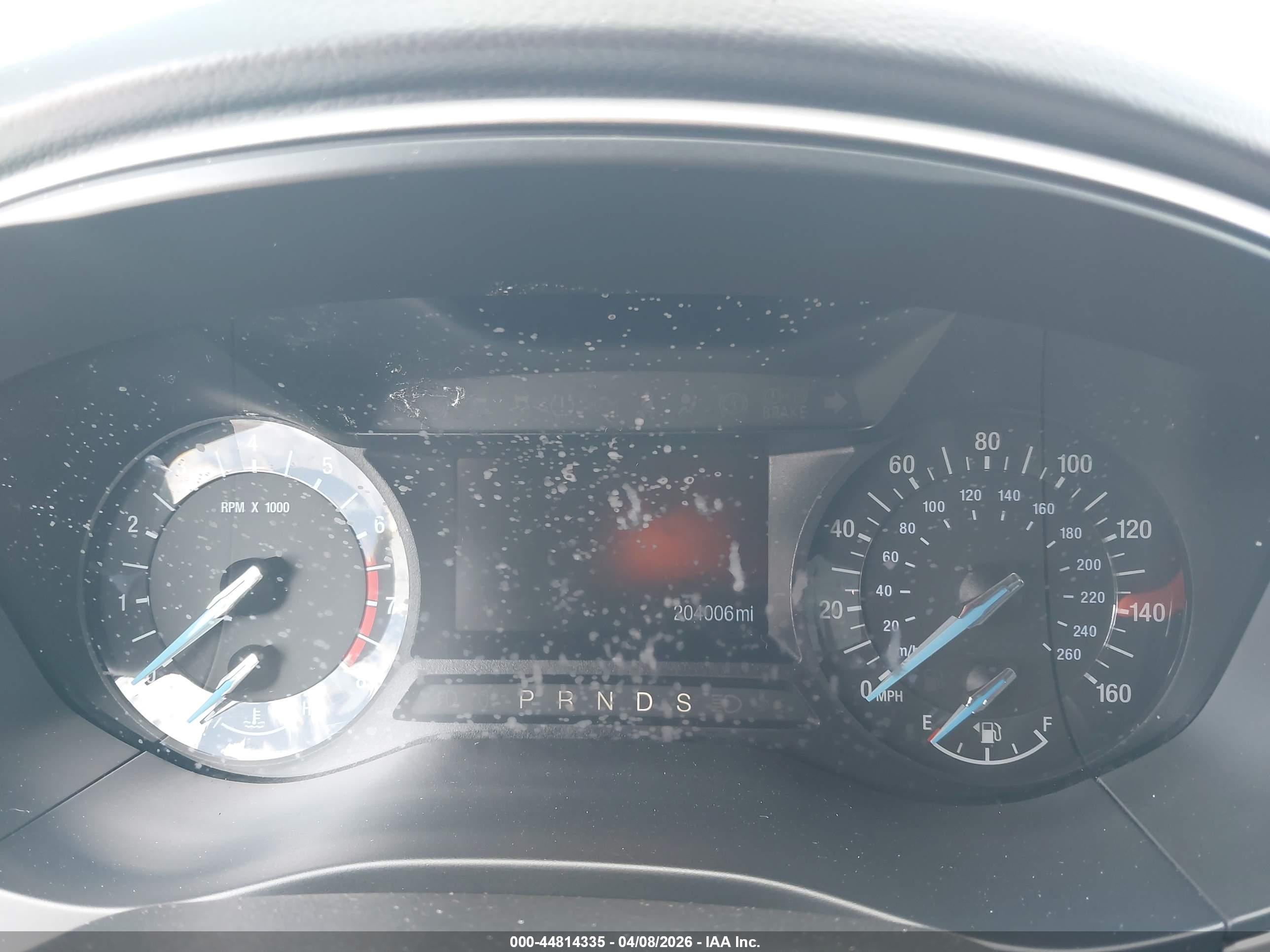 FORD FUSION image 7