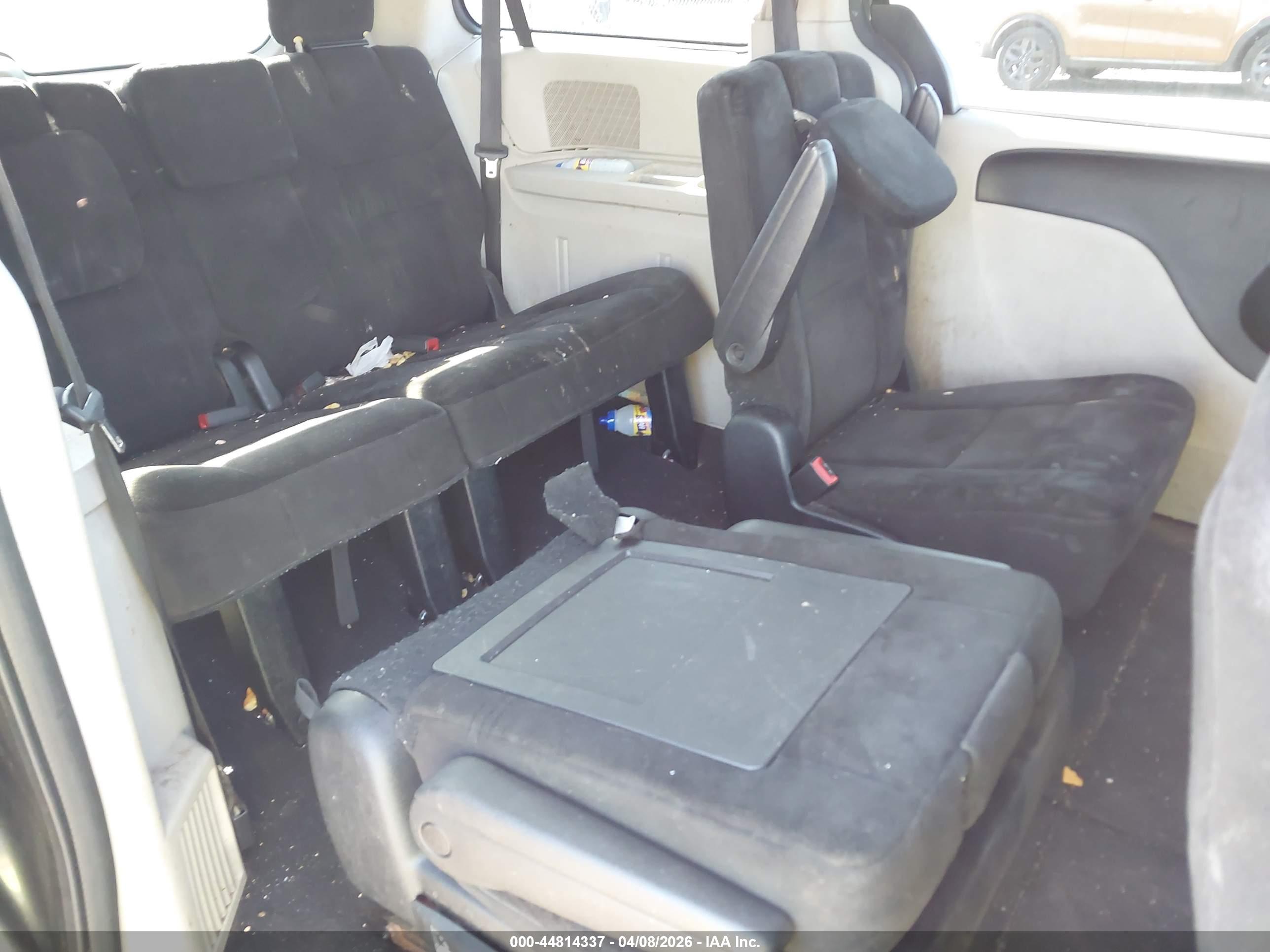 DODGE GRAND image 8