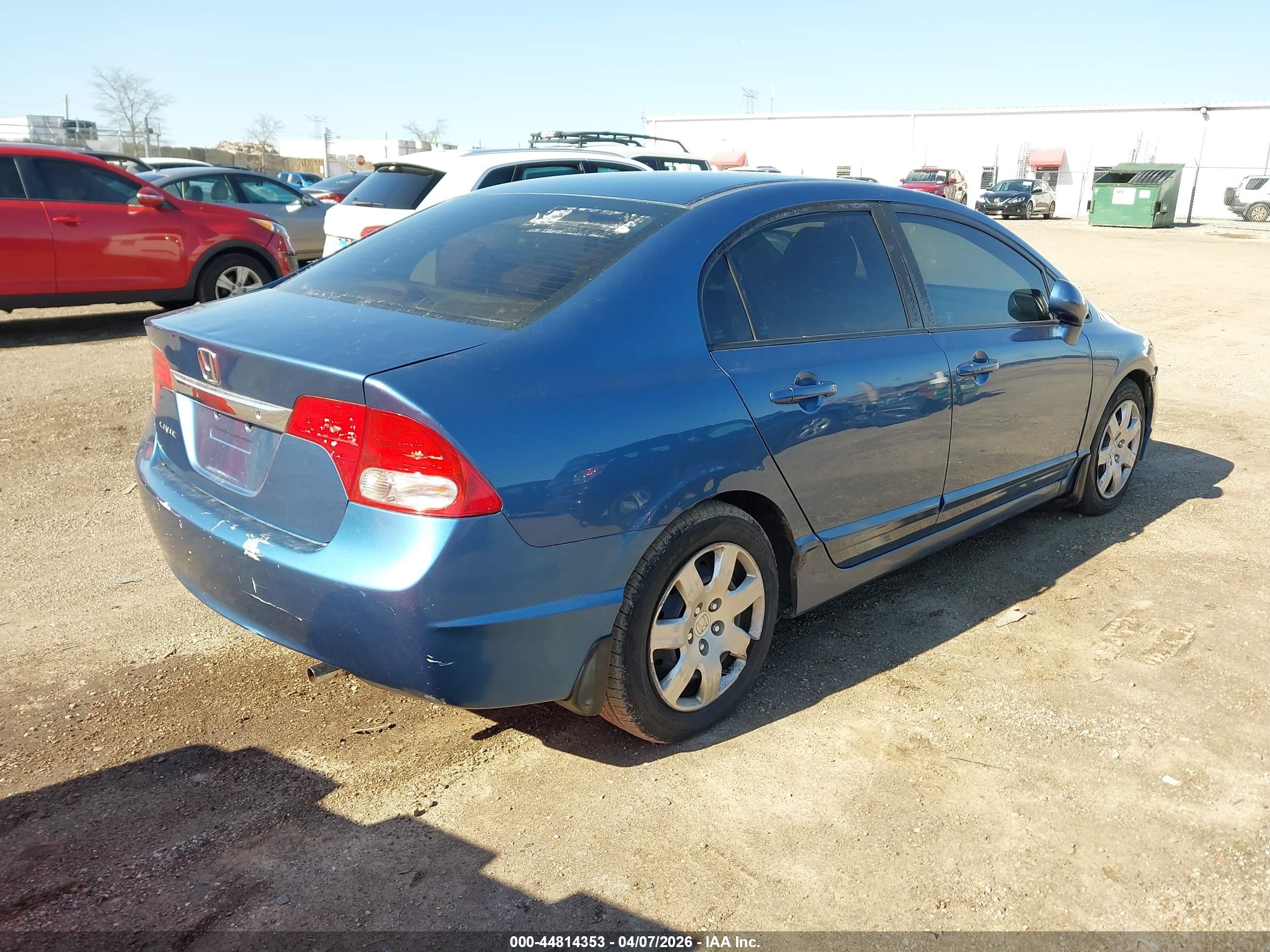 HONDA CIVIC image 4