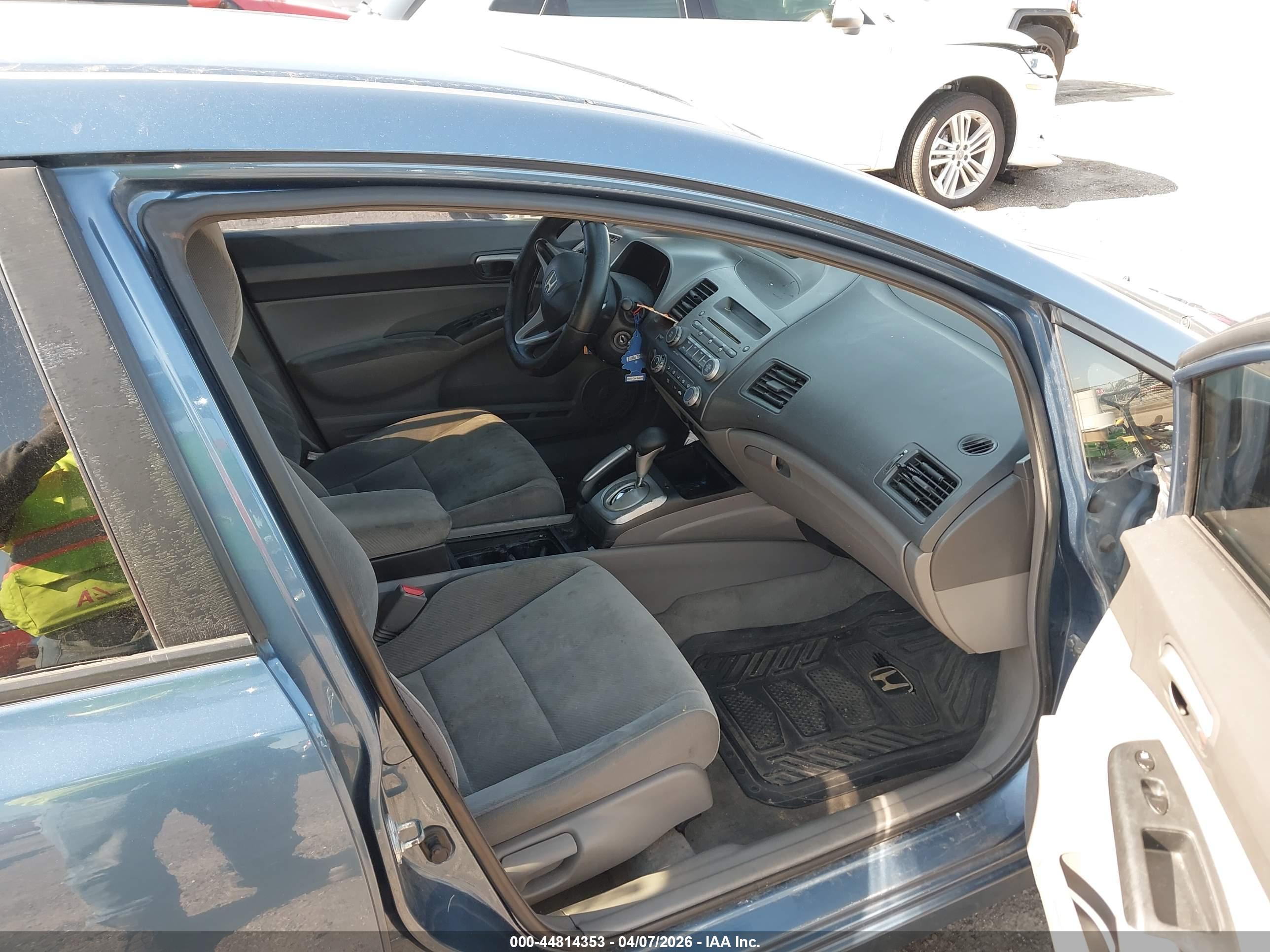 HONDA CIVIC image 5