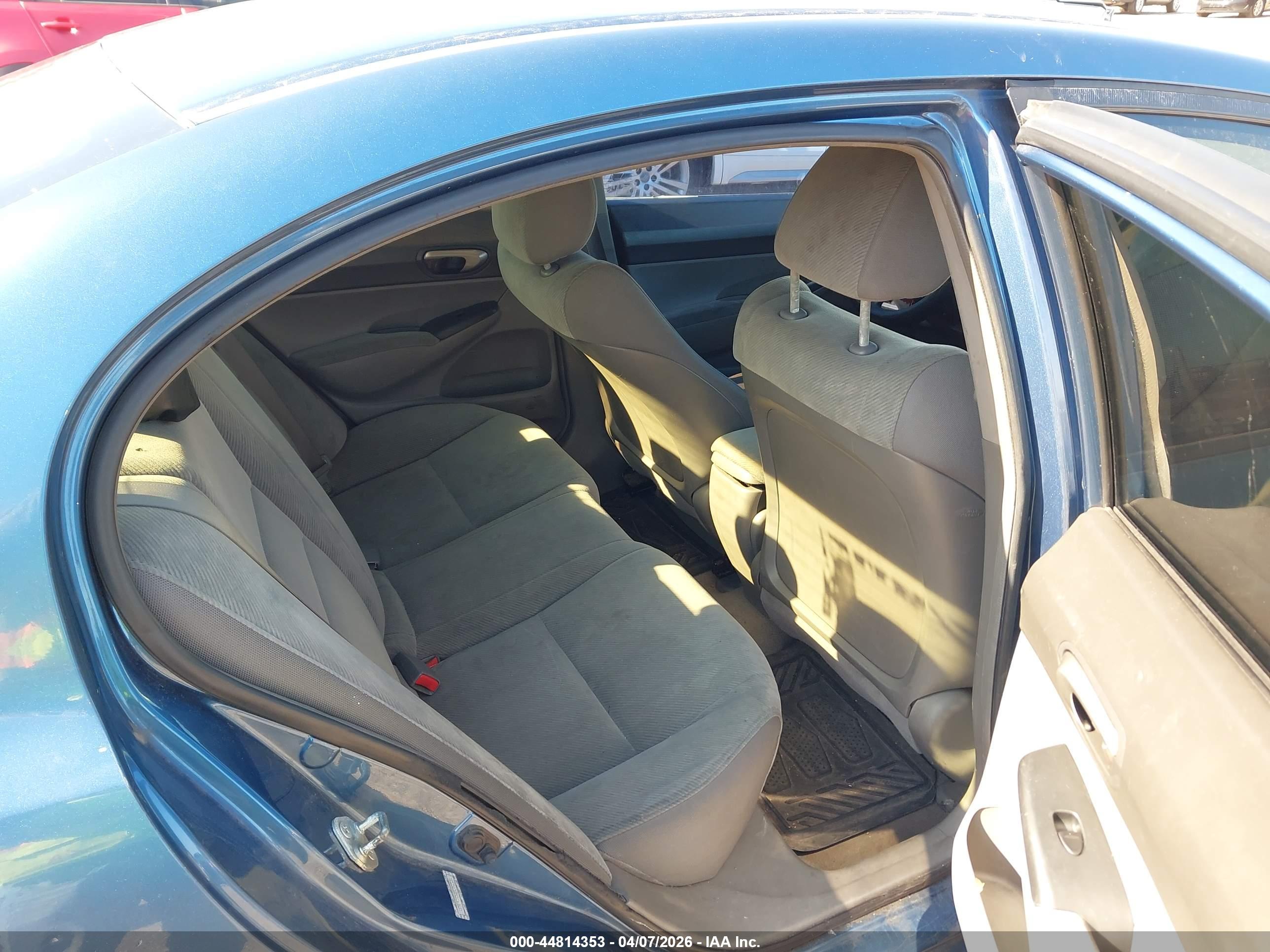 HONDA CIVIC image 8