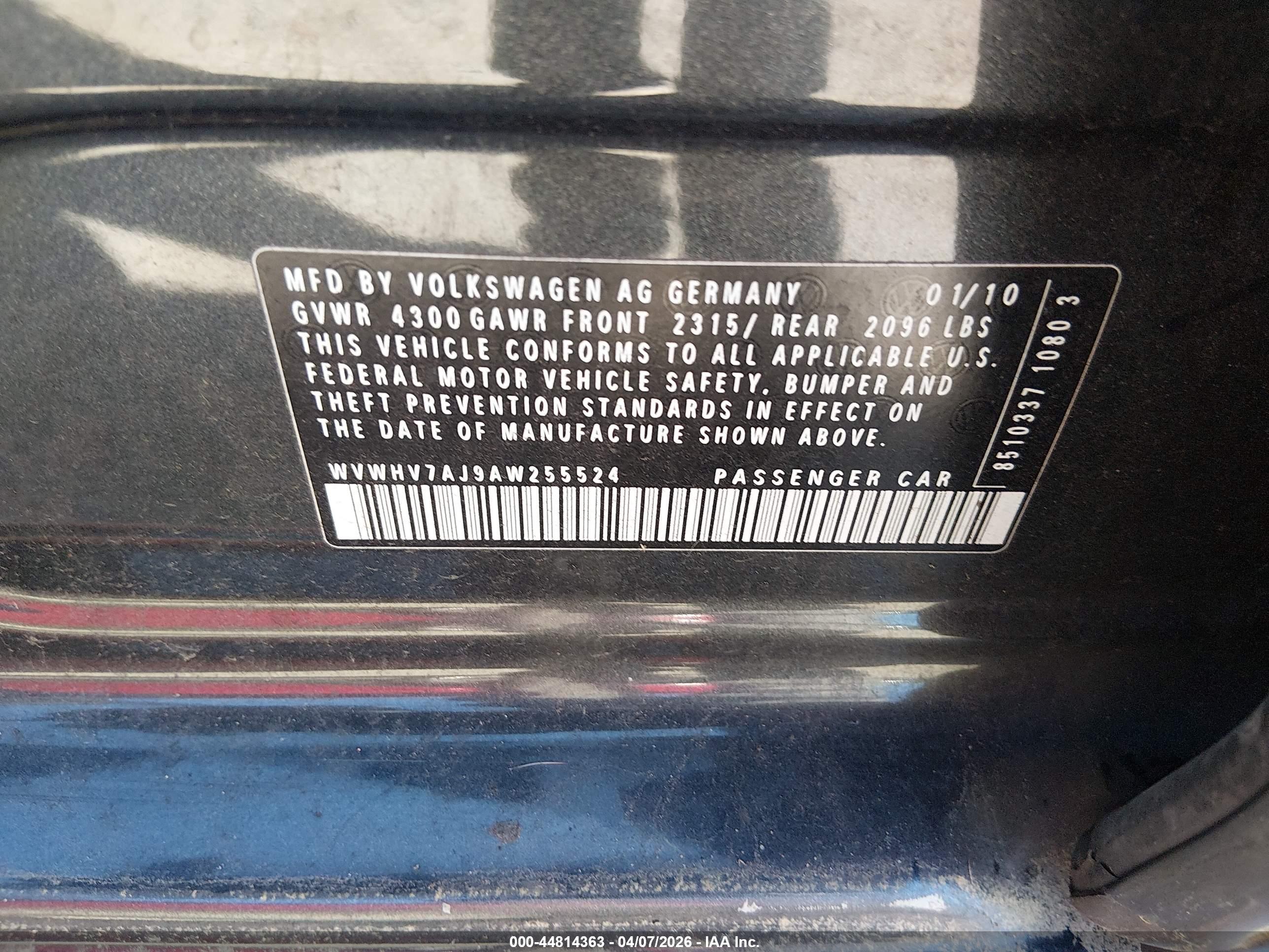 VOLKSWAGEN GTI image 9