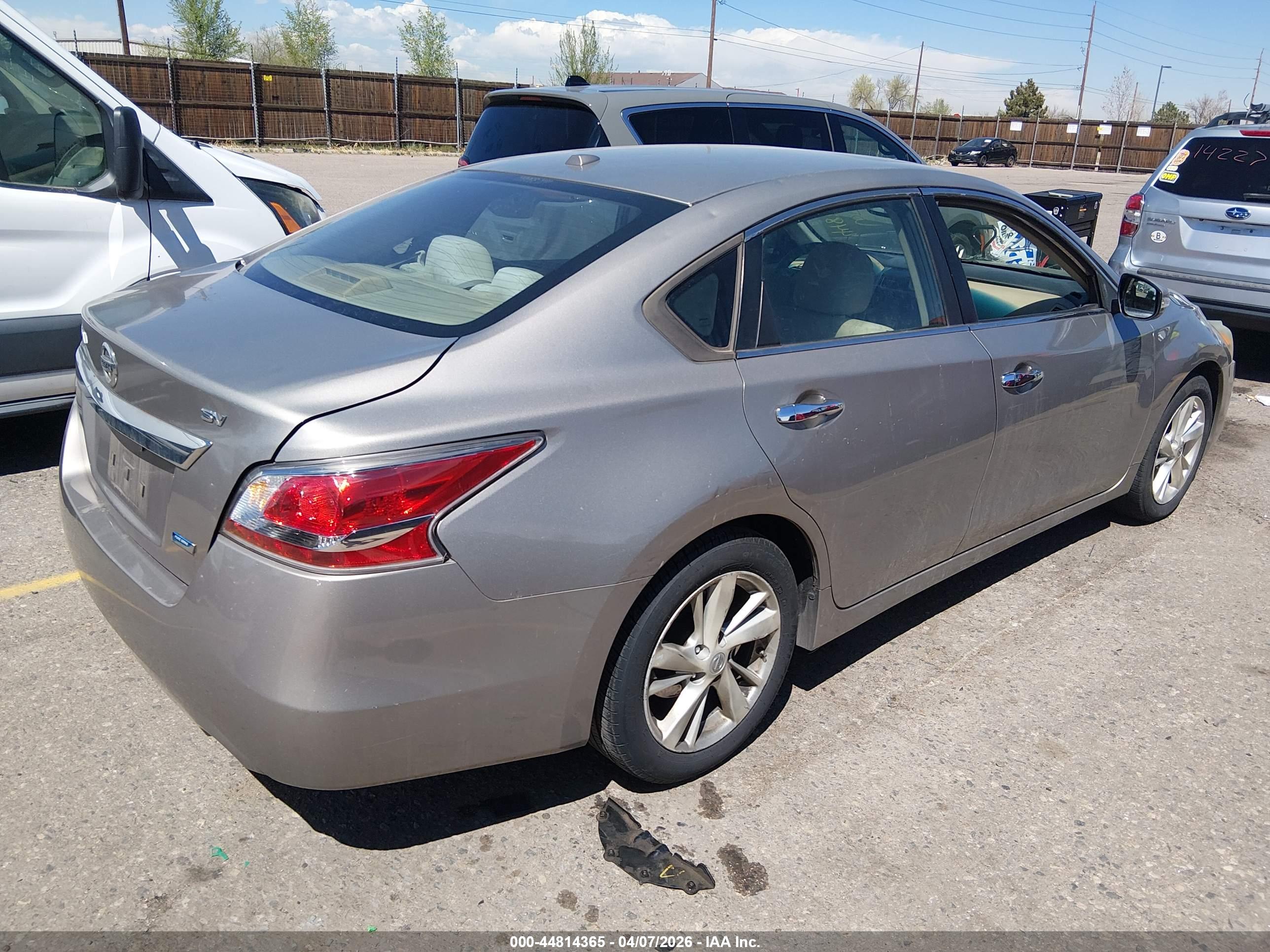 NISSAN ALTIMA image 4