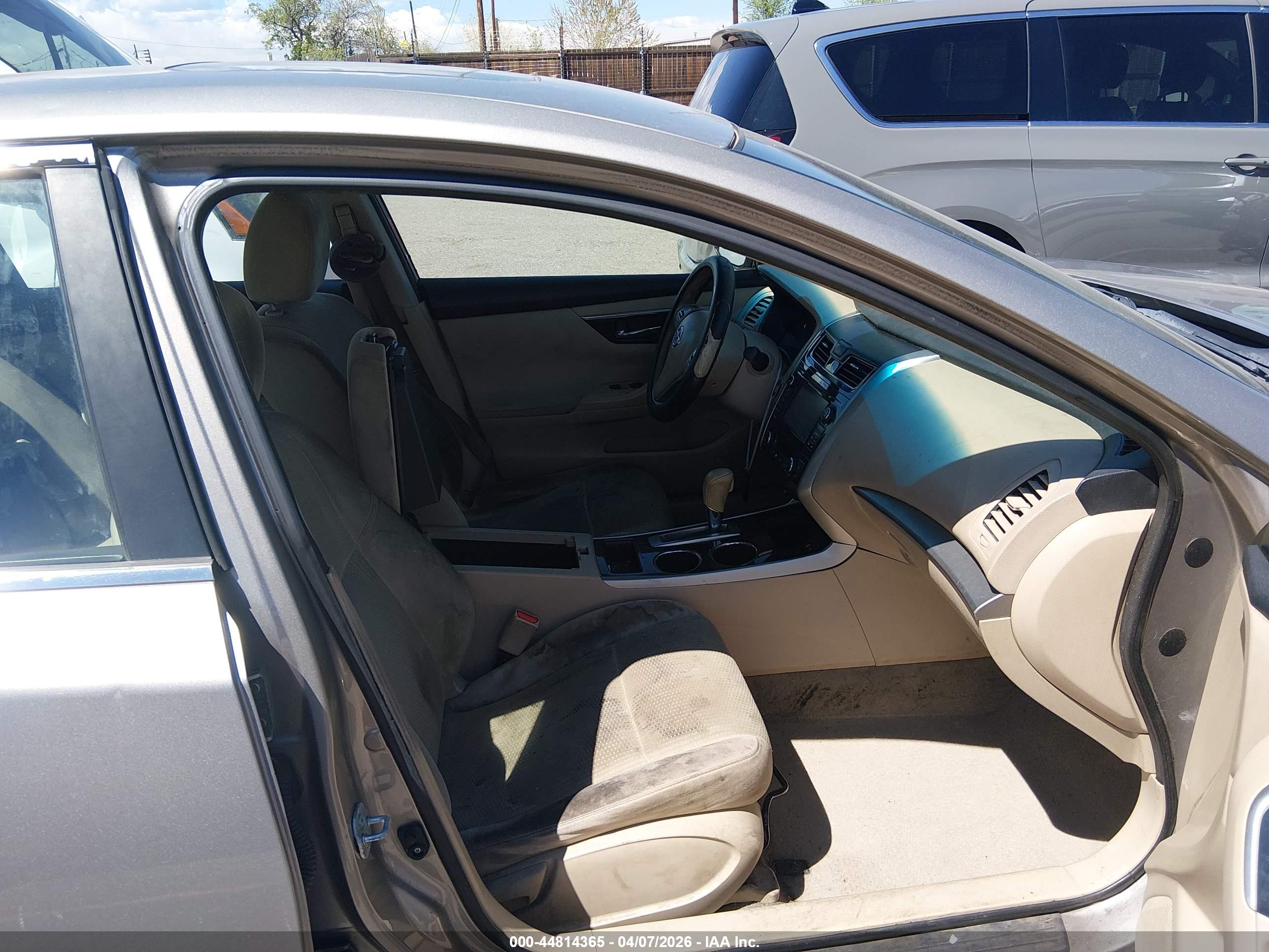 NISSAN ALTIMA image 5