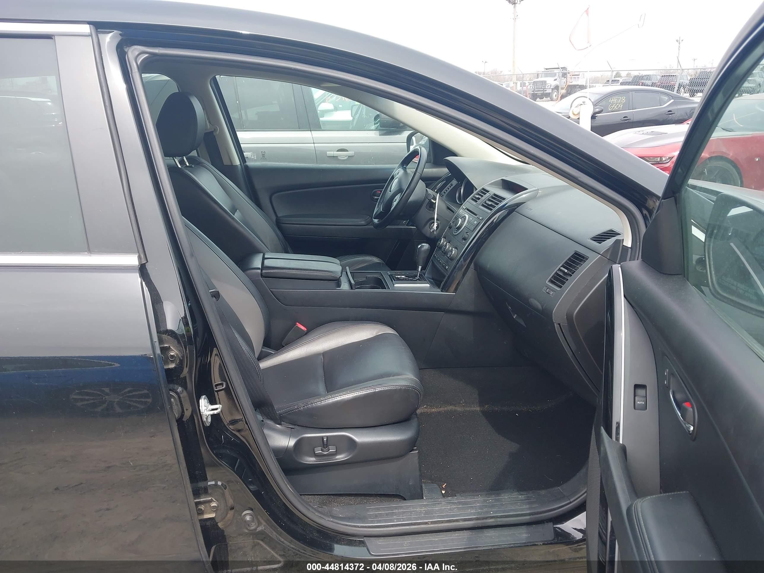 MAZDA CX-9 image 5