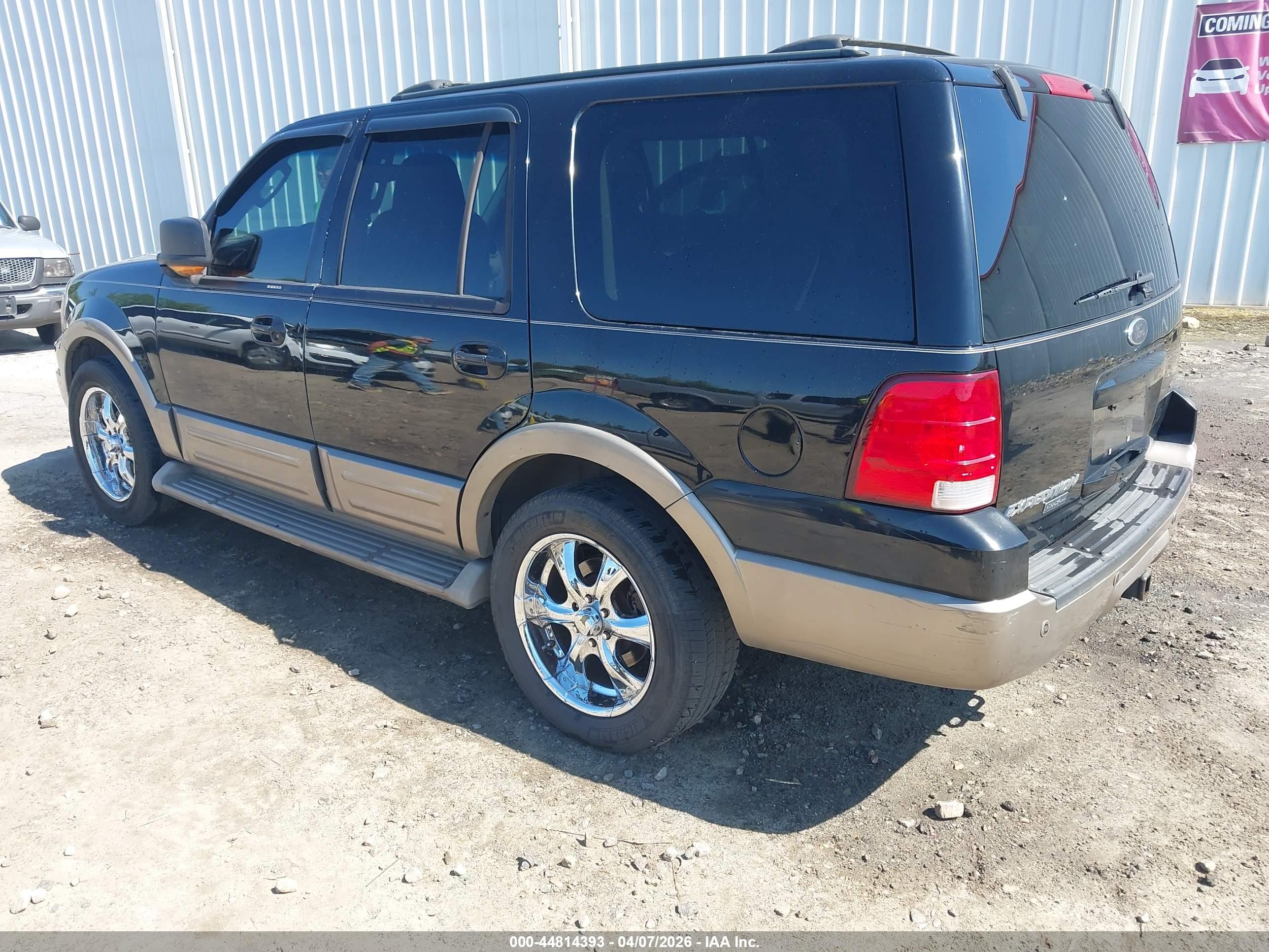 FORD EXPEDITION image 3